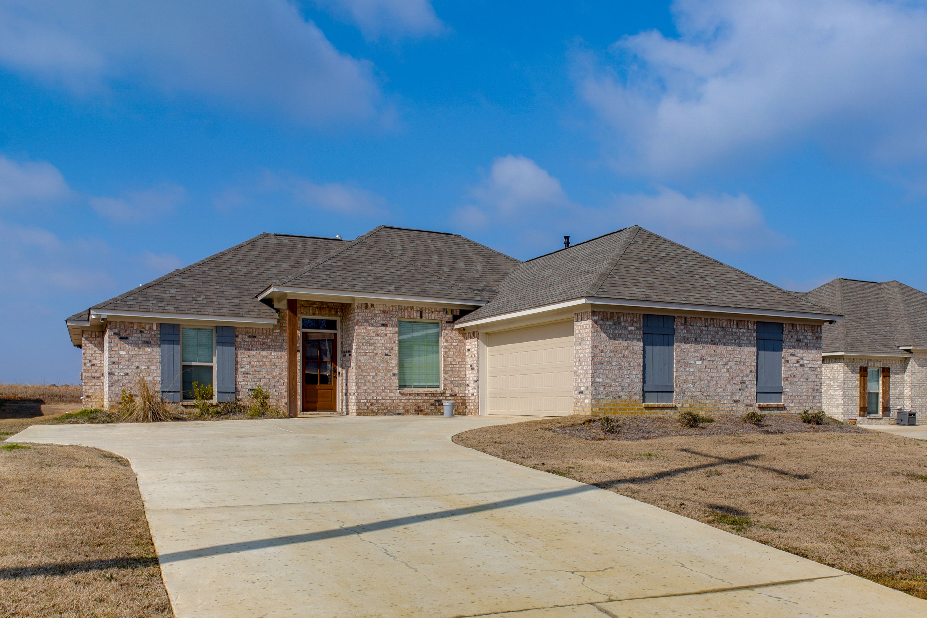 Driveway Parking | 4 Vehicles
