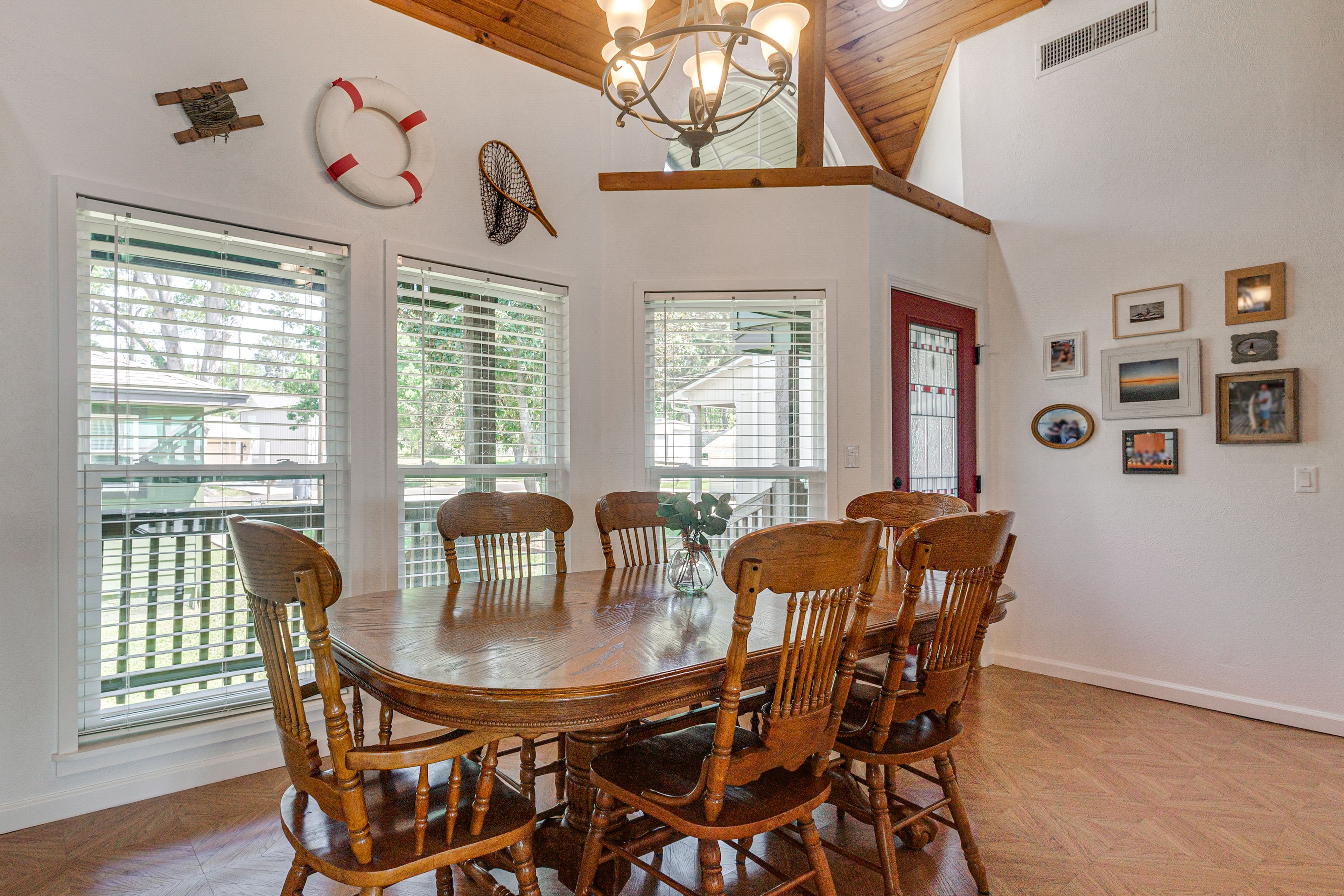 Dining Area | 1st Floor