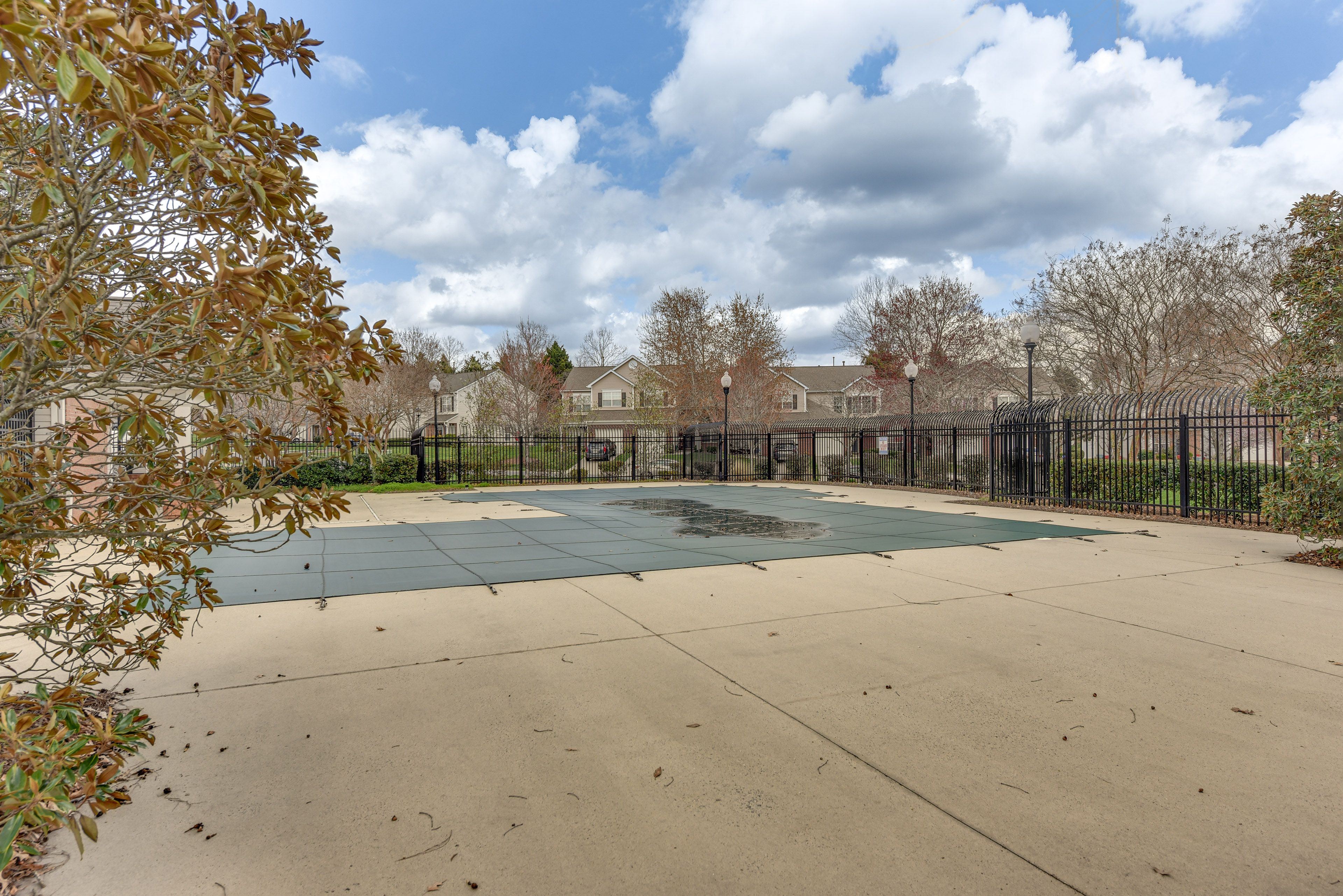 Summerfield | Seasonal Community Pool