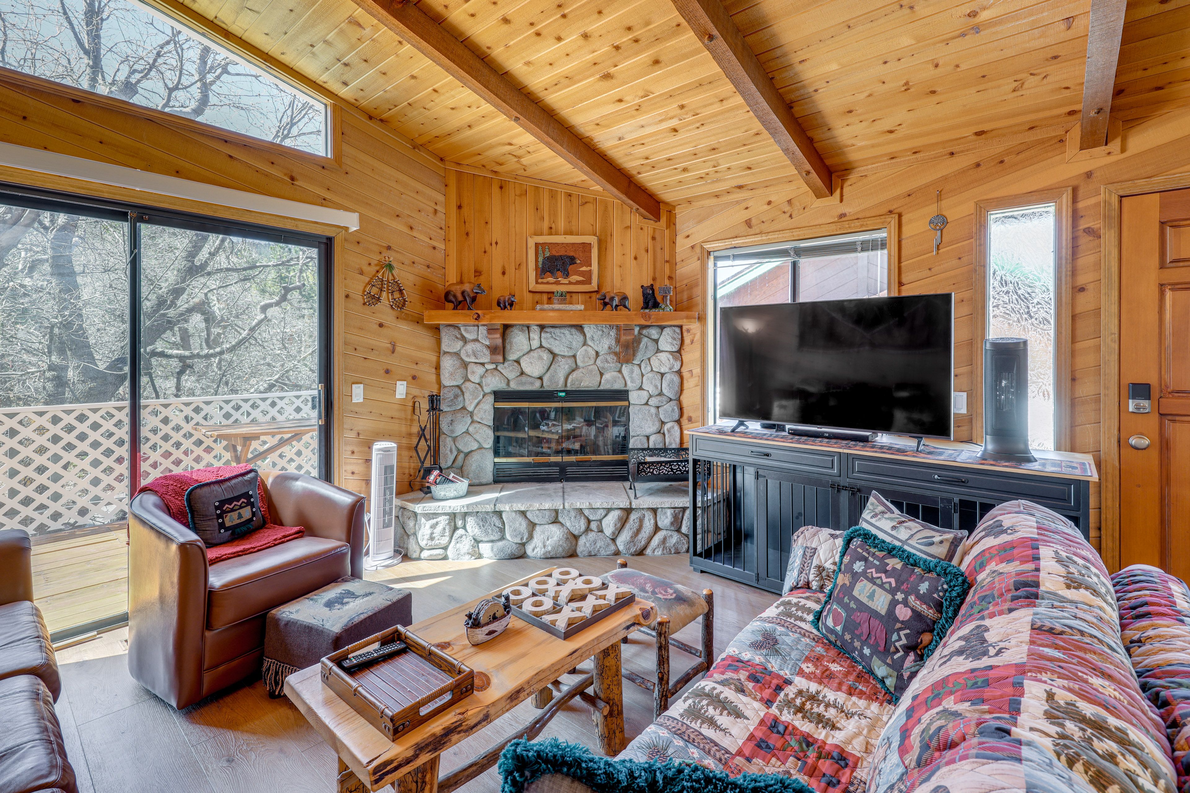 Living Room | 2nd Floor