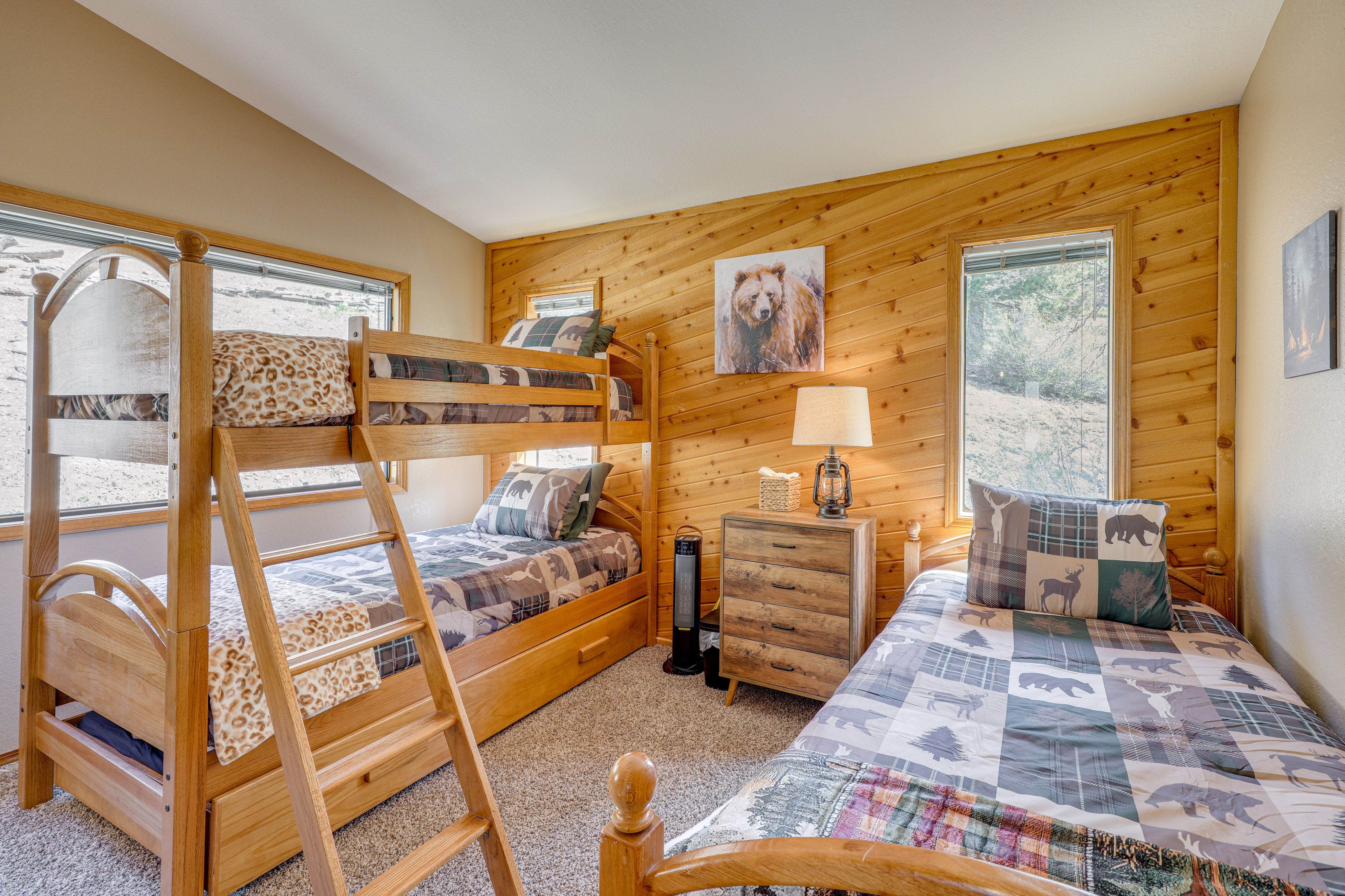 Bedroom 2 | Twin Bunk Bed w/ Twin Trundle | Twin Bed | 2nd Floor