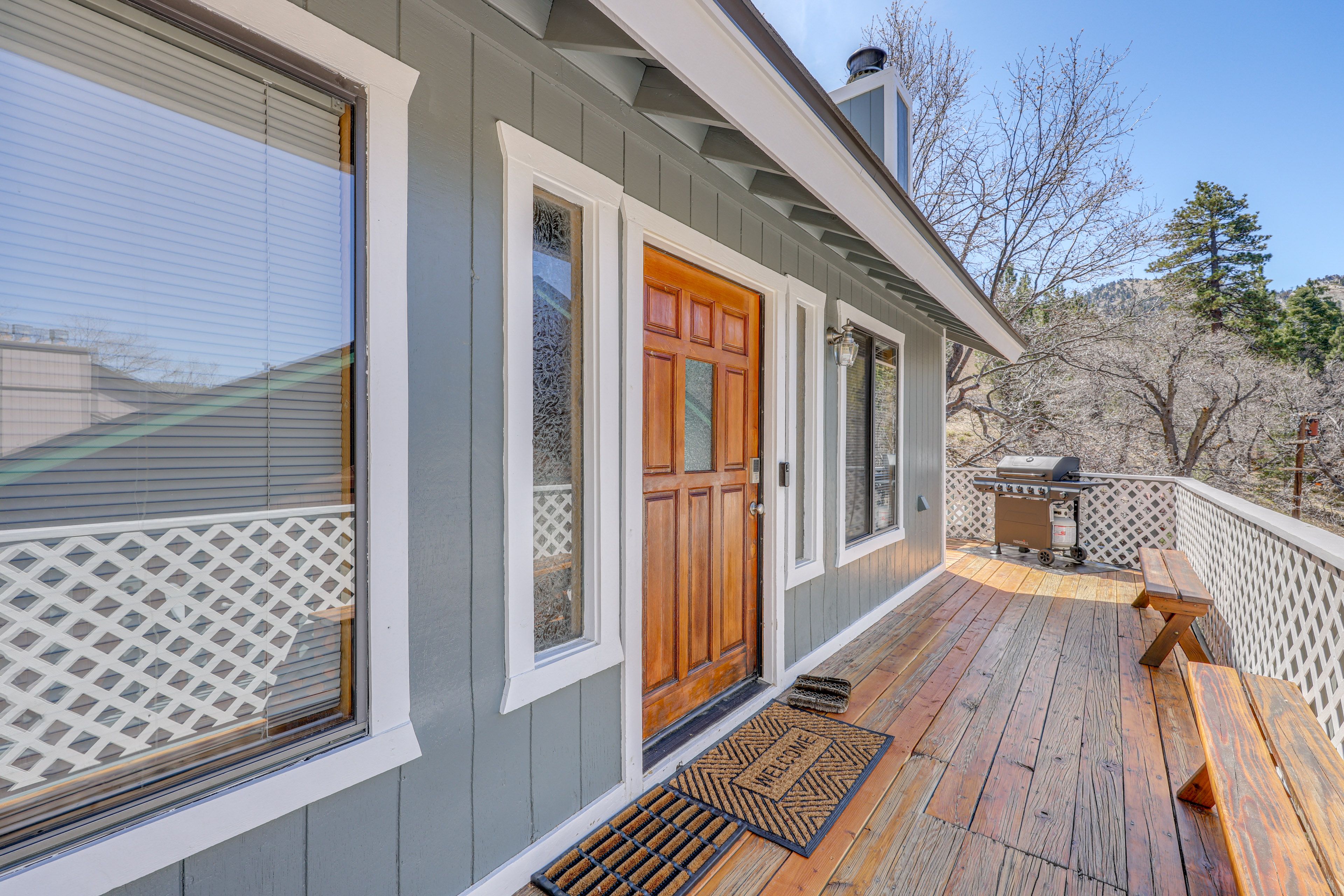 Upper-Level Deck