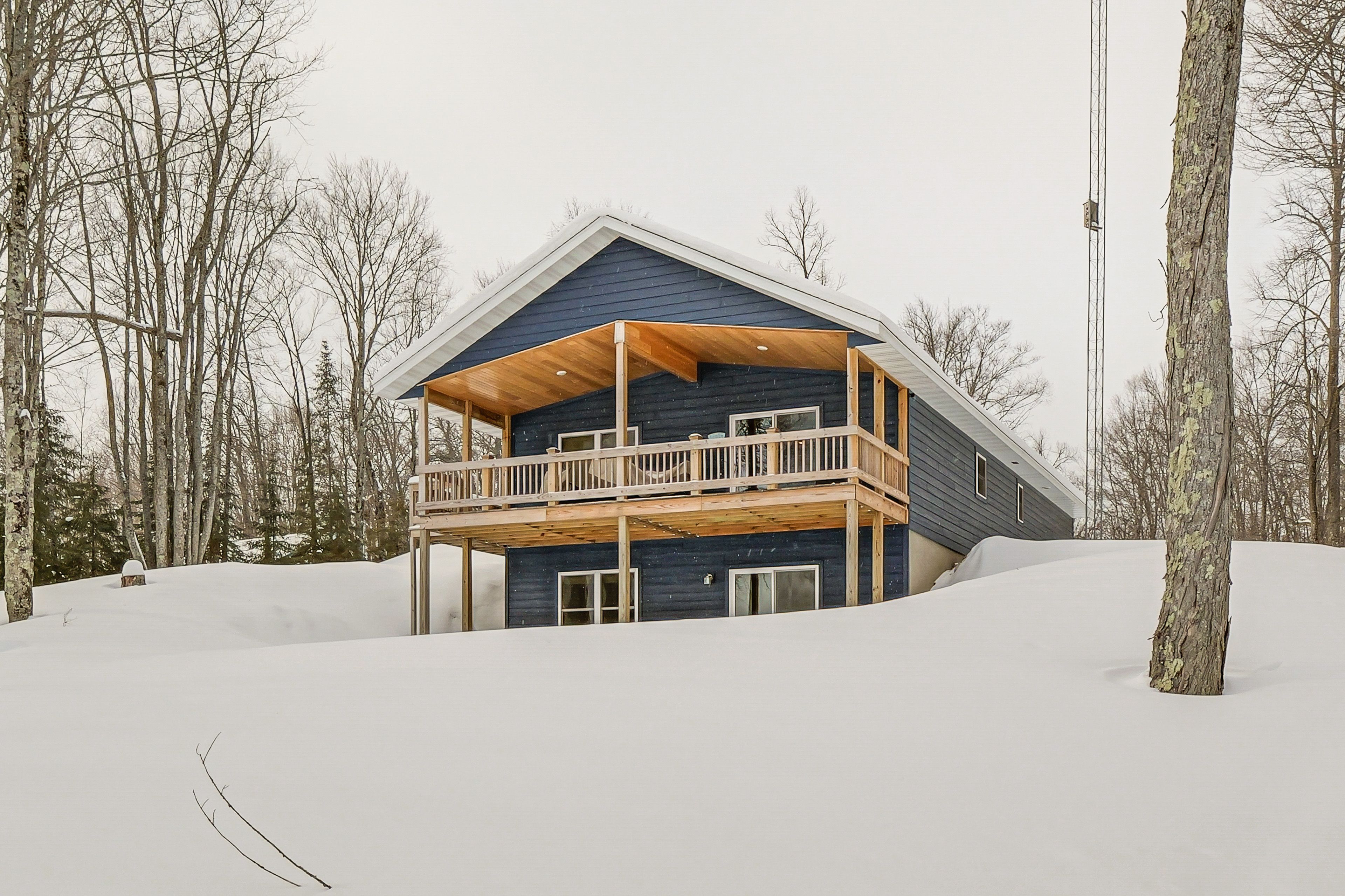 Parking | Driveway (4 Vehicles)