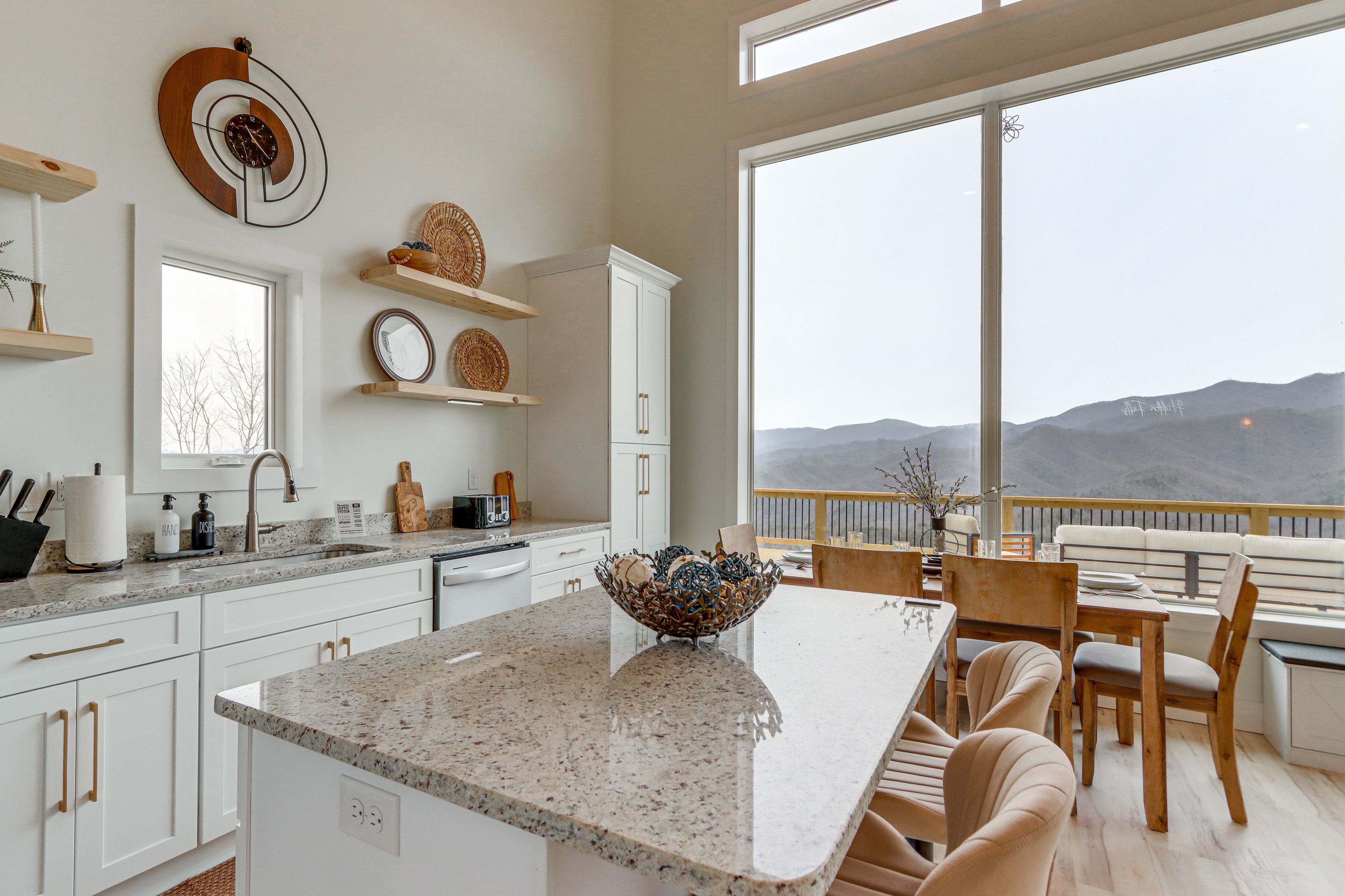 Kitchen | Cooking Basics | Dining Area