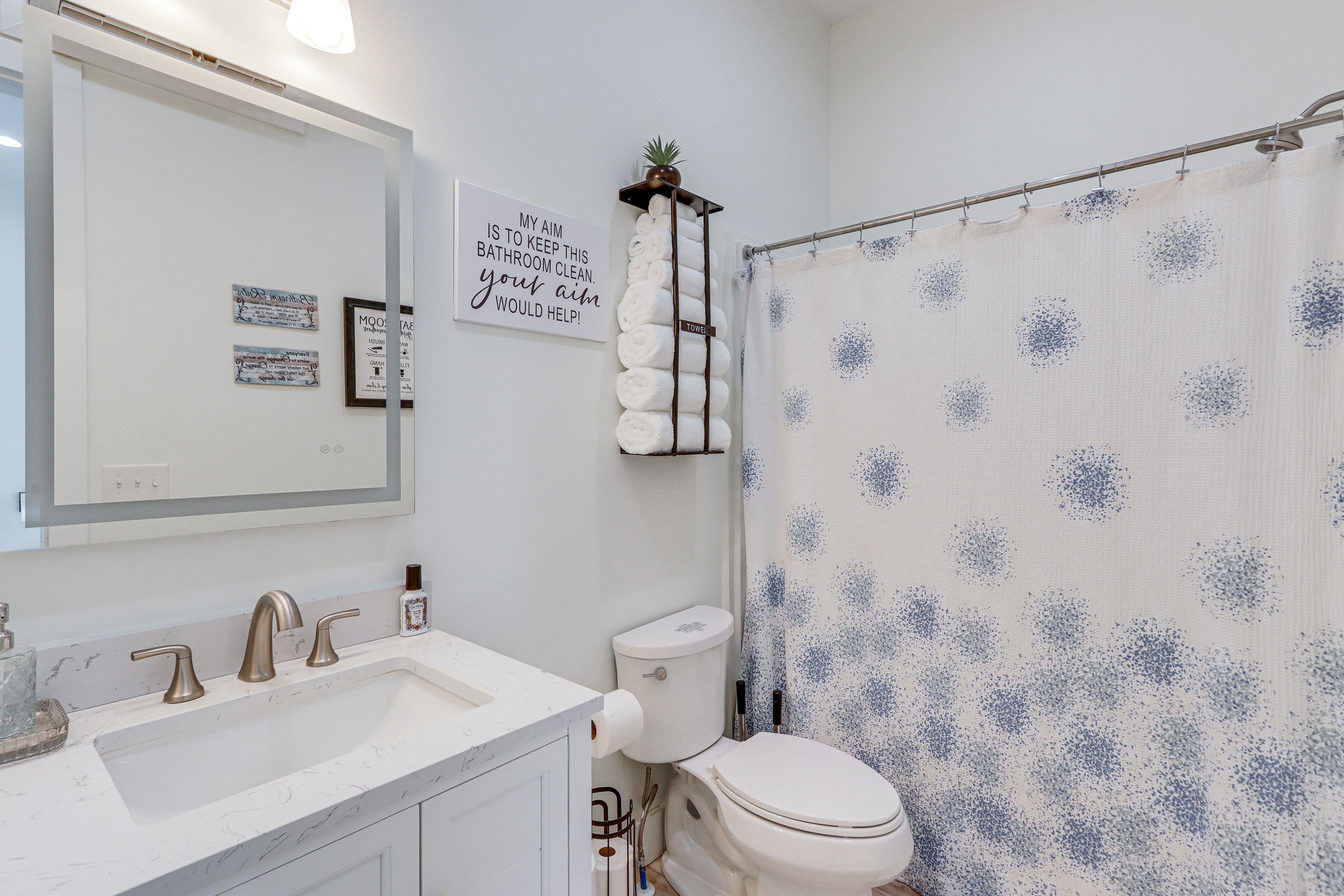 Bathroom | Towels Provided