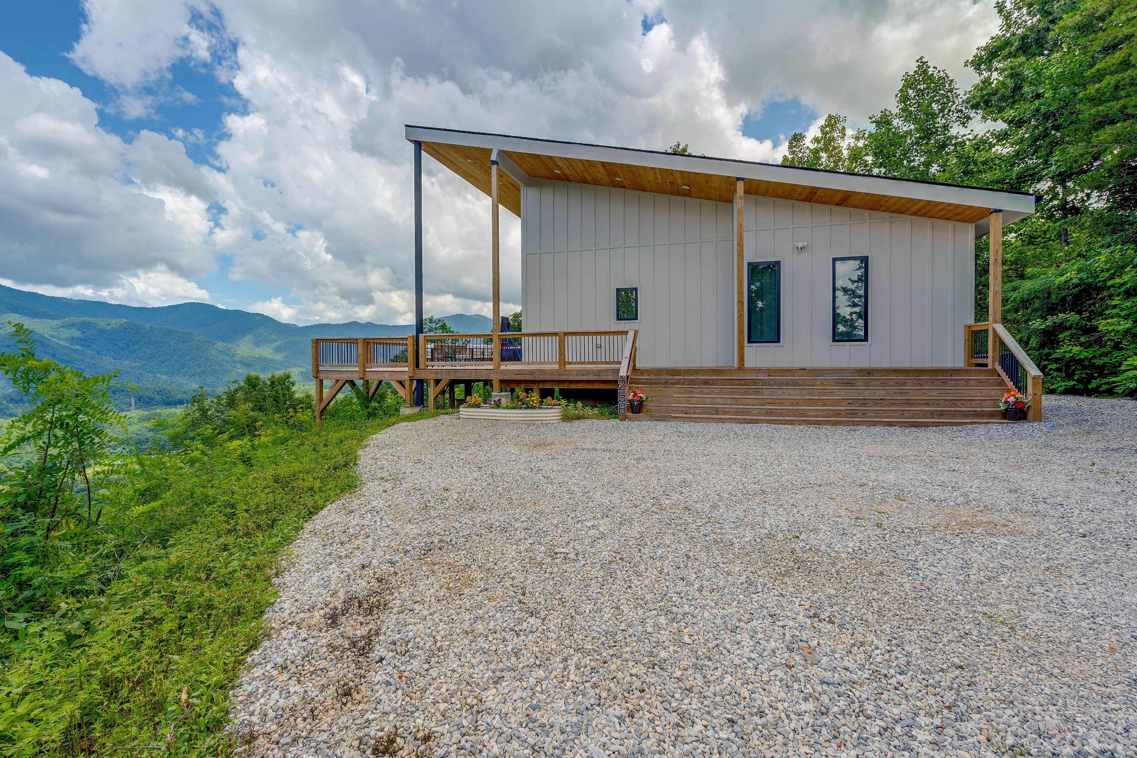 Cabin Exterior | New Build | Parking | Driveway (2 Vehicles)