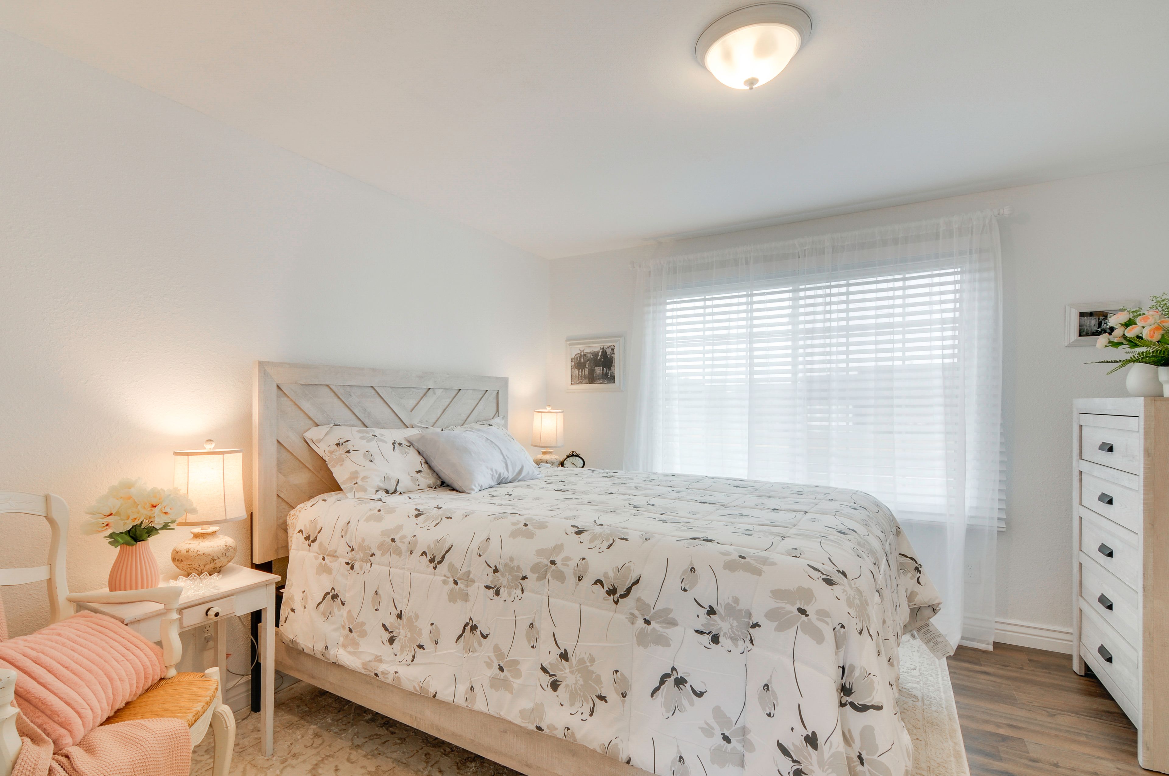 Bedroom 1 | King Bed