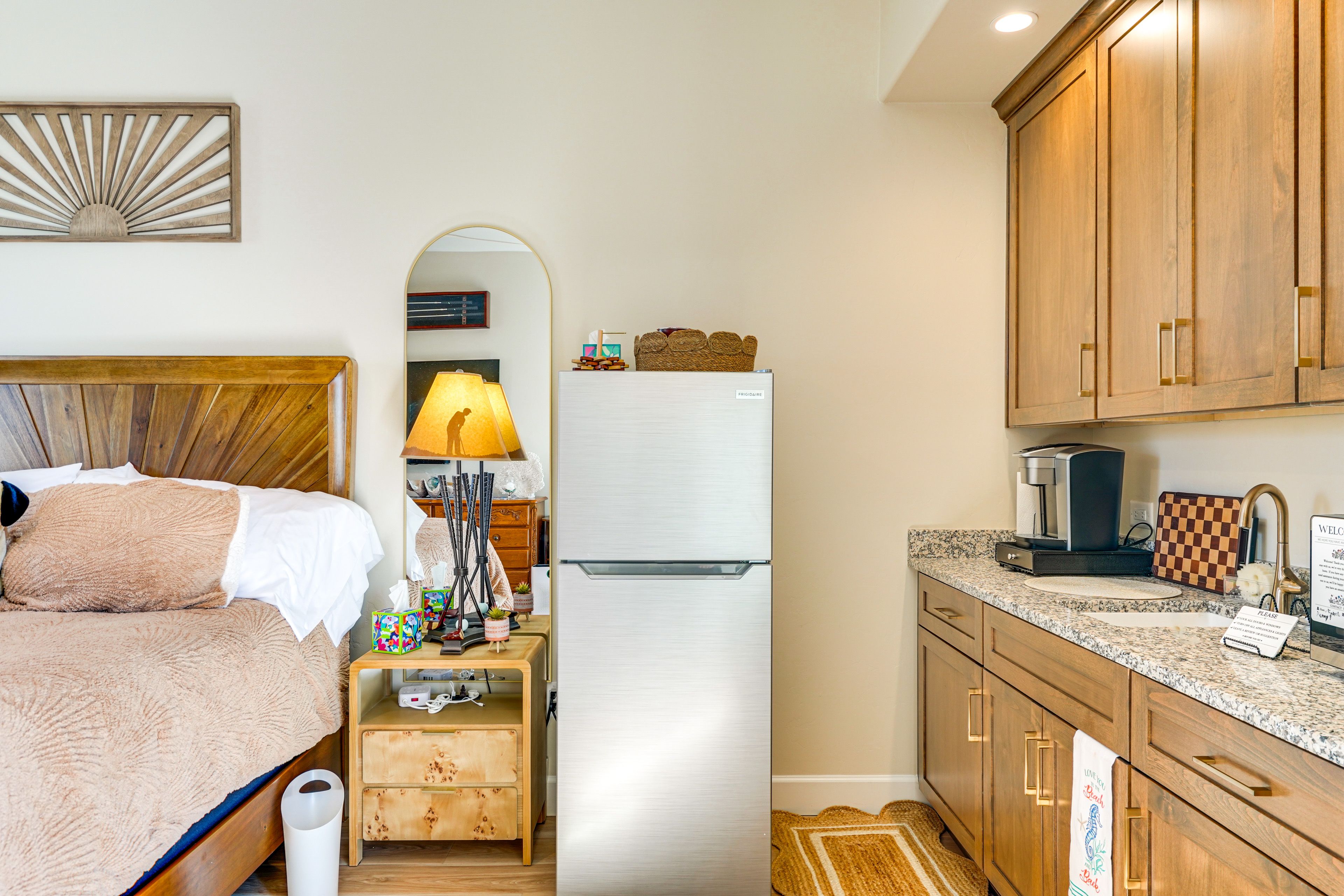 Kitchenette | Keurig Coffee Maker