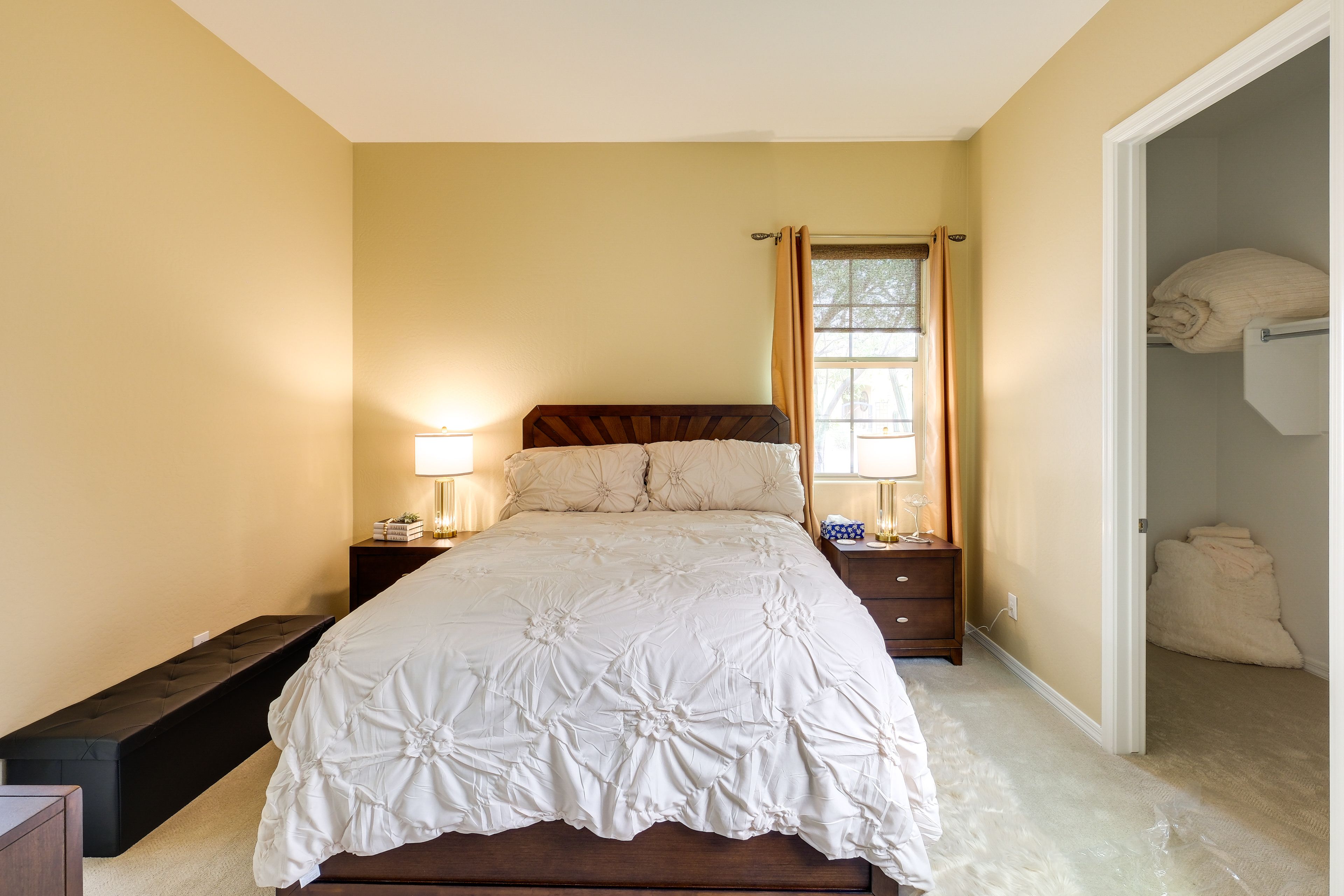 Bedroom 2 | Queen Bed