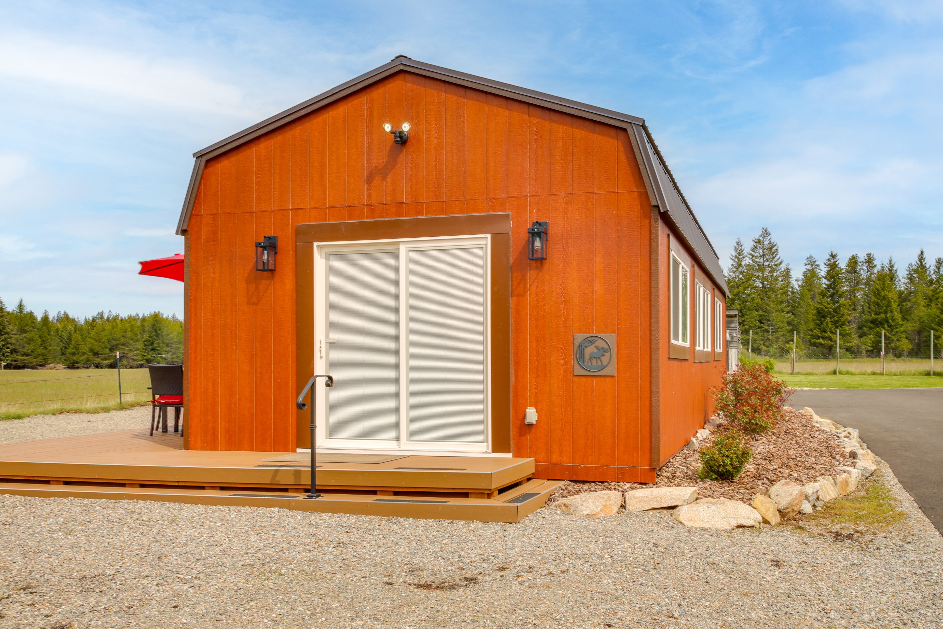 Parking | Gravel Driveway (2 Vehicles) | Boat/Trailer