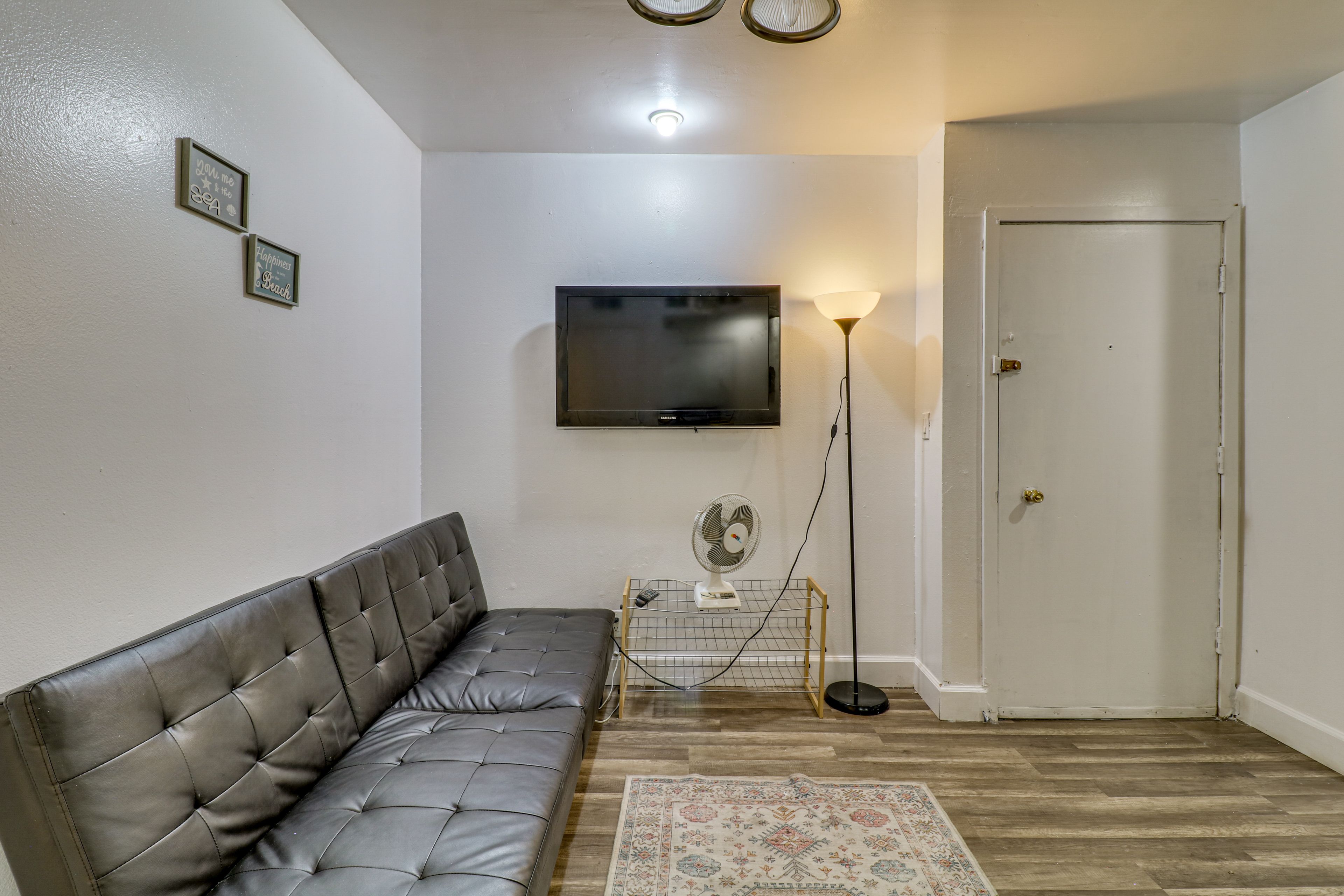 Living Room | Smart TV