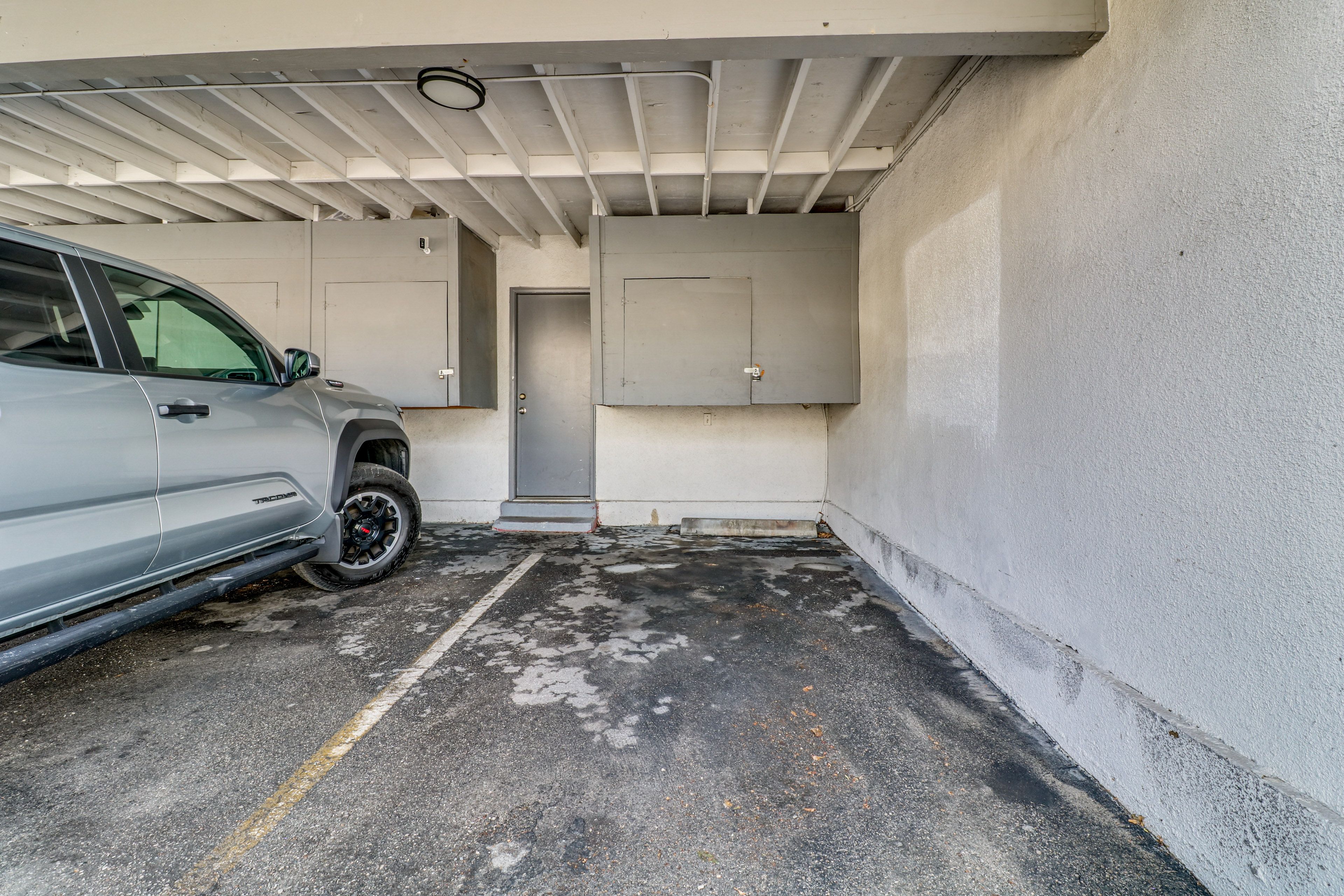 Parking | Community Carport (1 Vehicle)