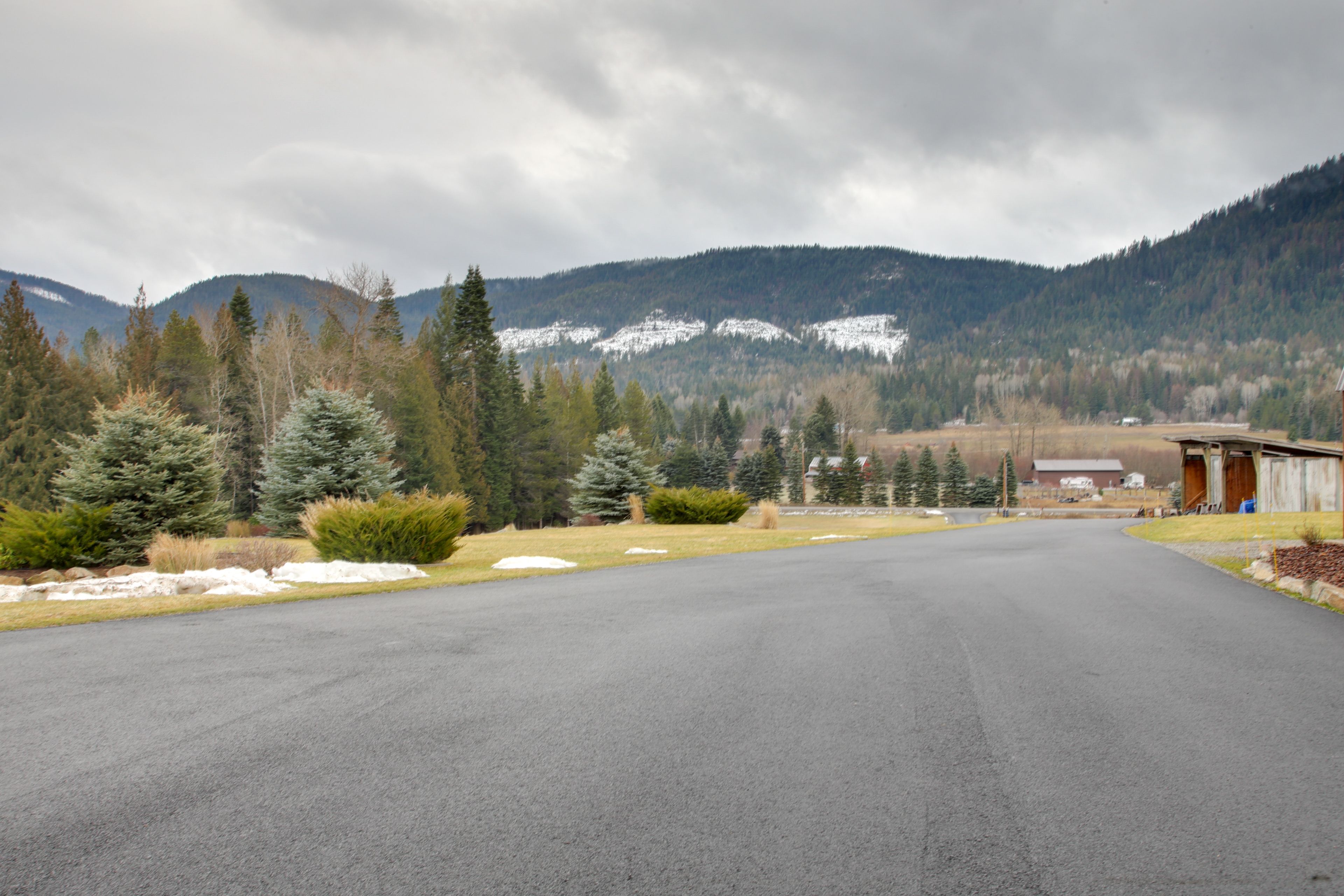 Parking | Shared Driveway (2 Vehicles)