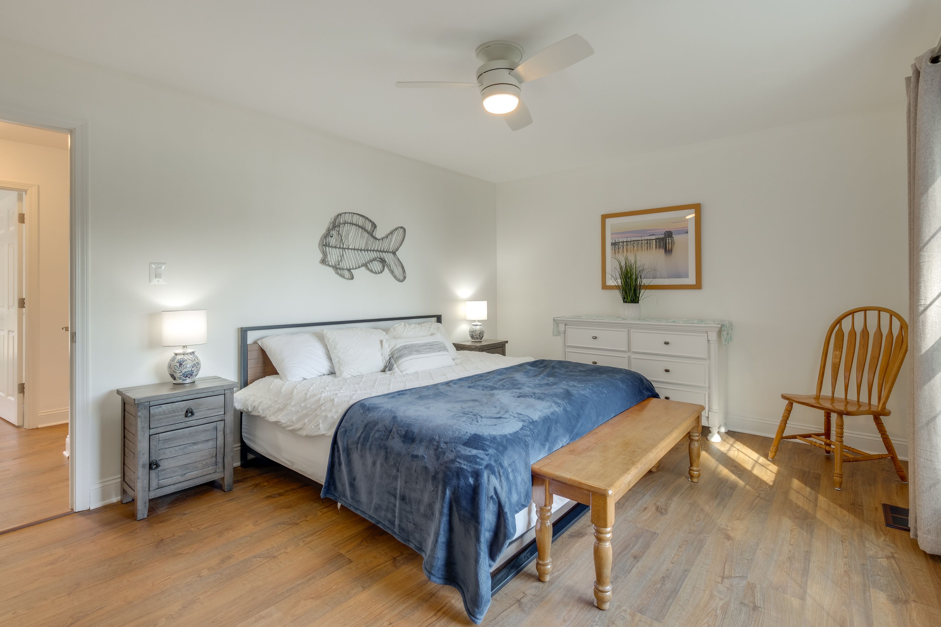 Bedroom 1 | King Bed | Main Floor