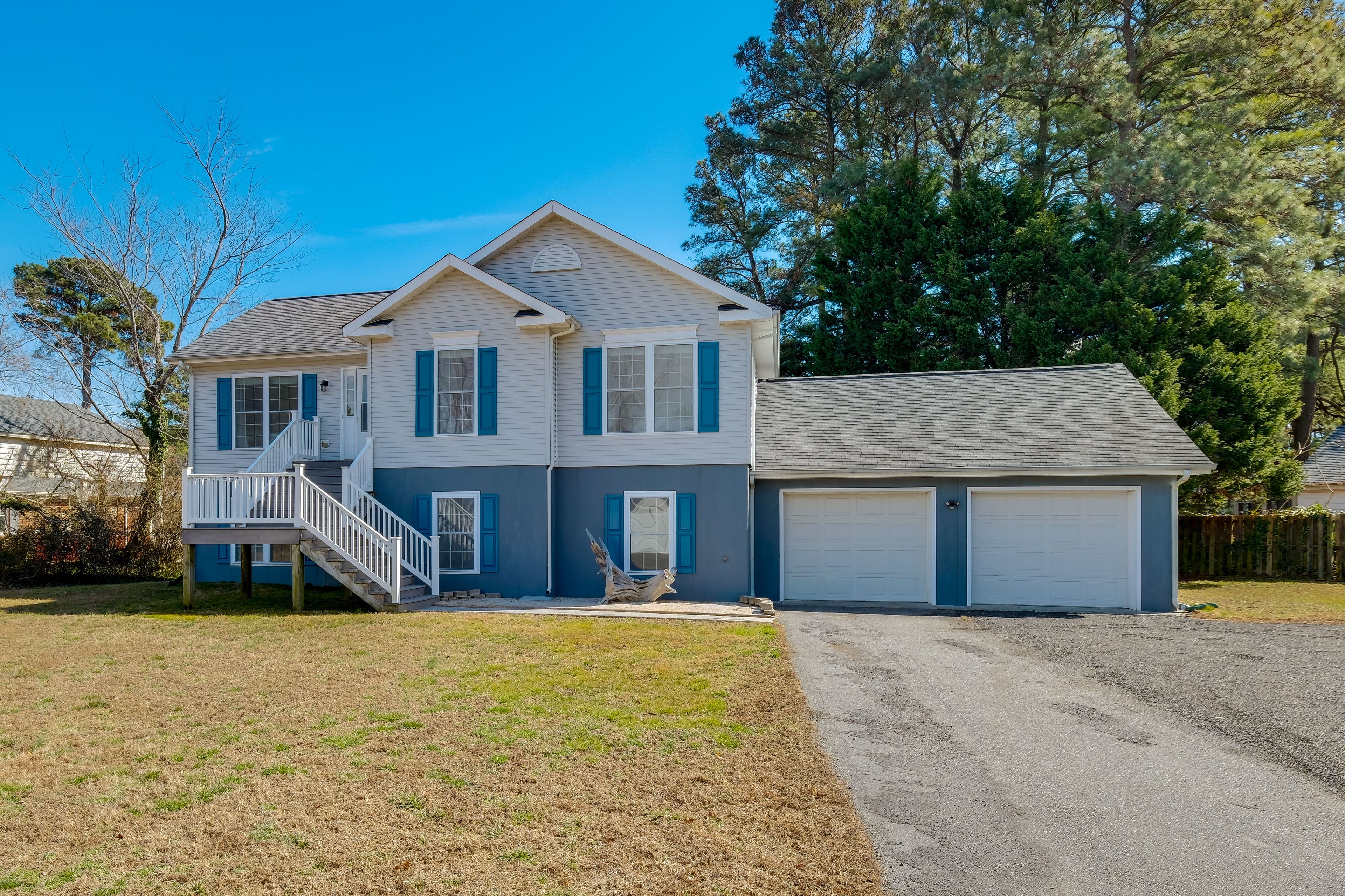 Parking | Driveway (4 Vehicles)