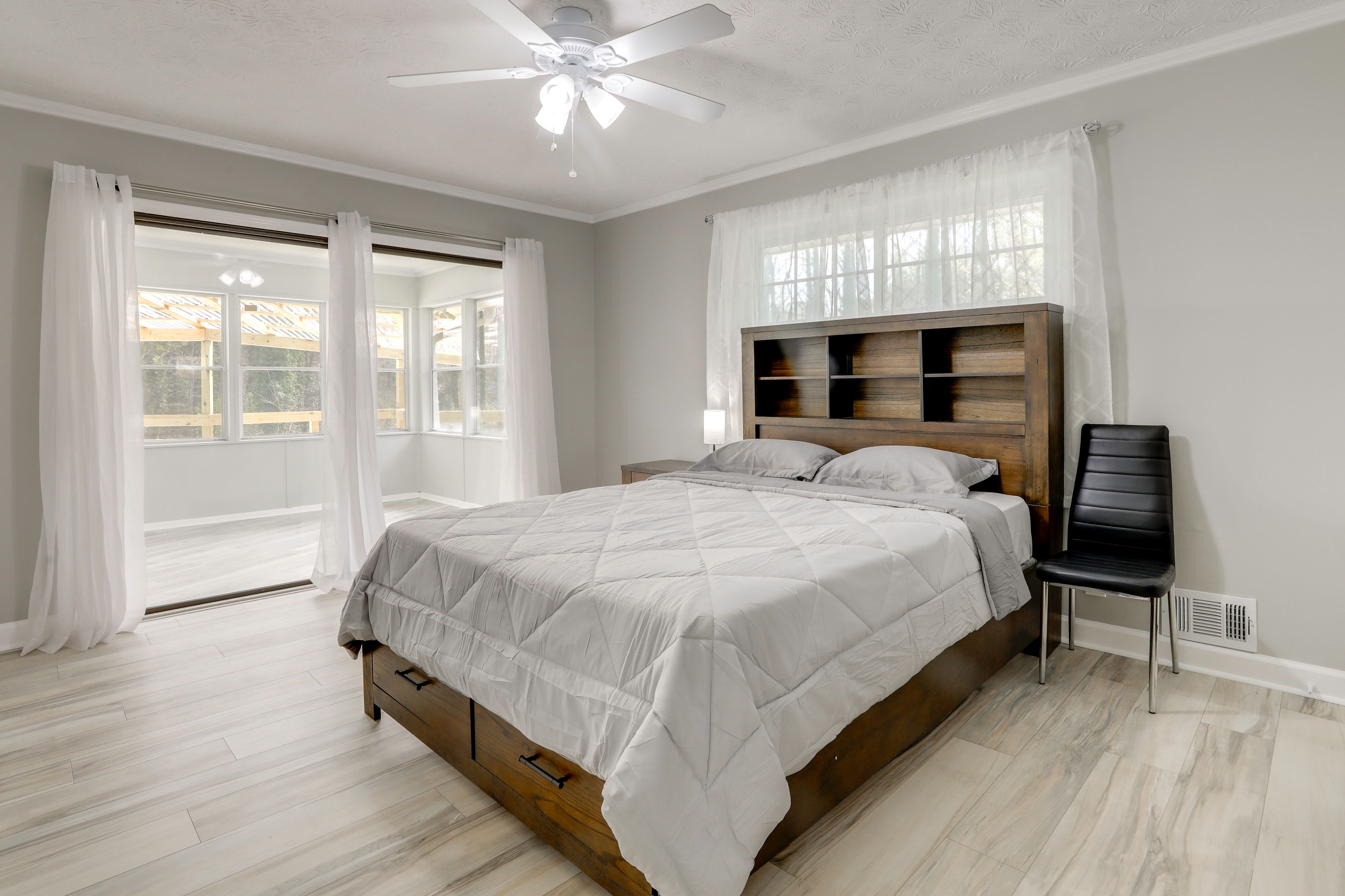 Bedroom 1 | Queen Bed | Main Level