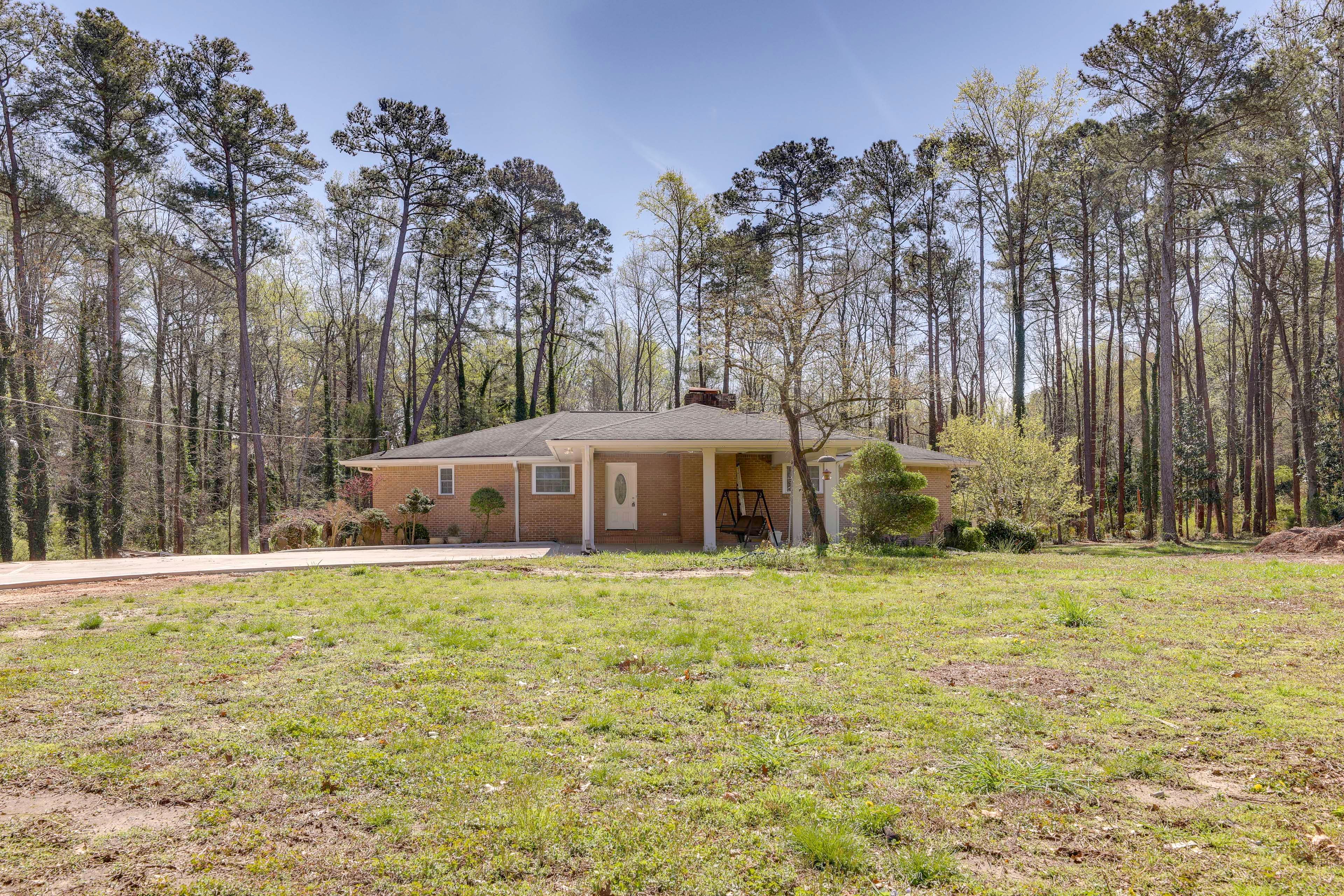 Lilburn Vacation Rental | 4BR | 3BA | 2,300 Sq Ft