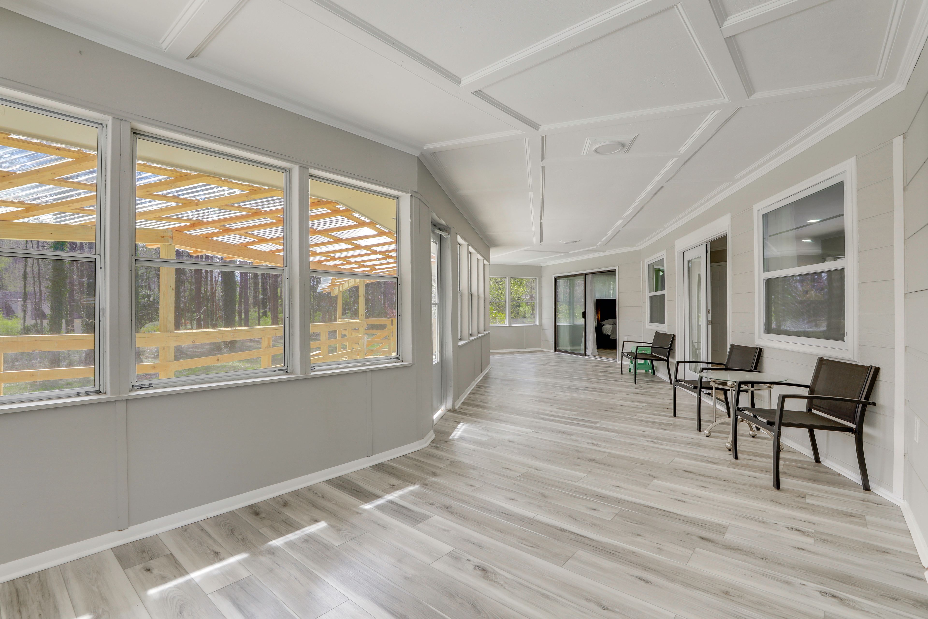 Furnished Sunroom