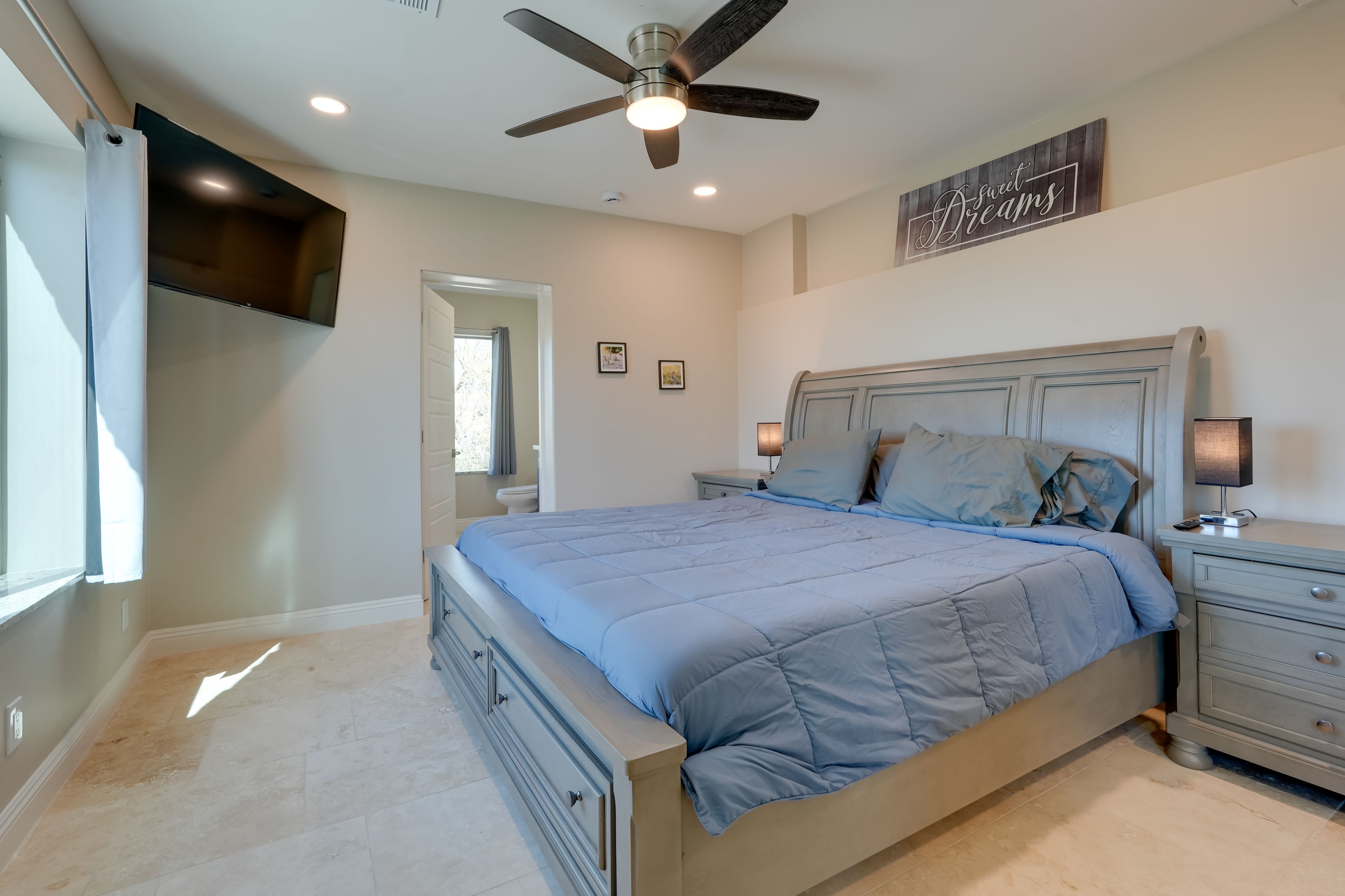 Bedroom 3 | King Bed