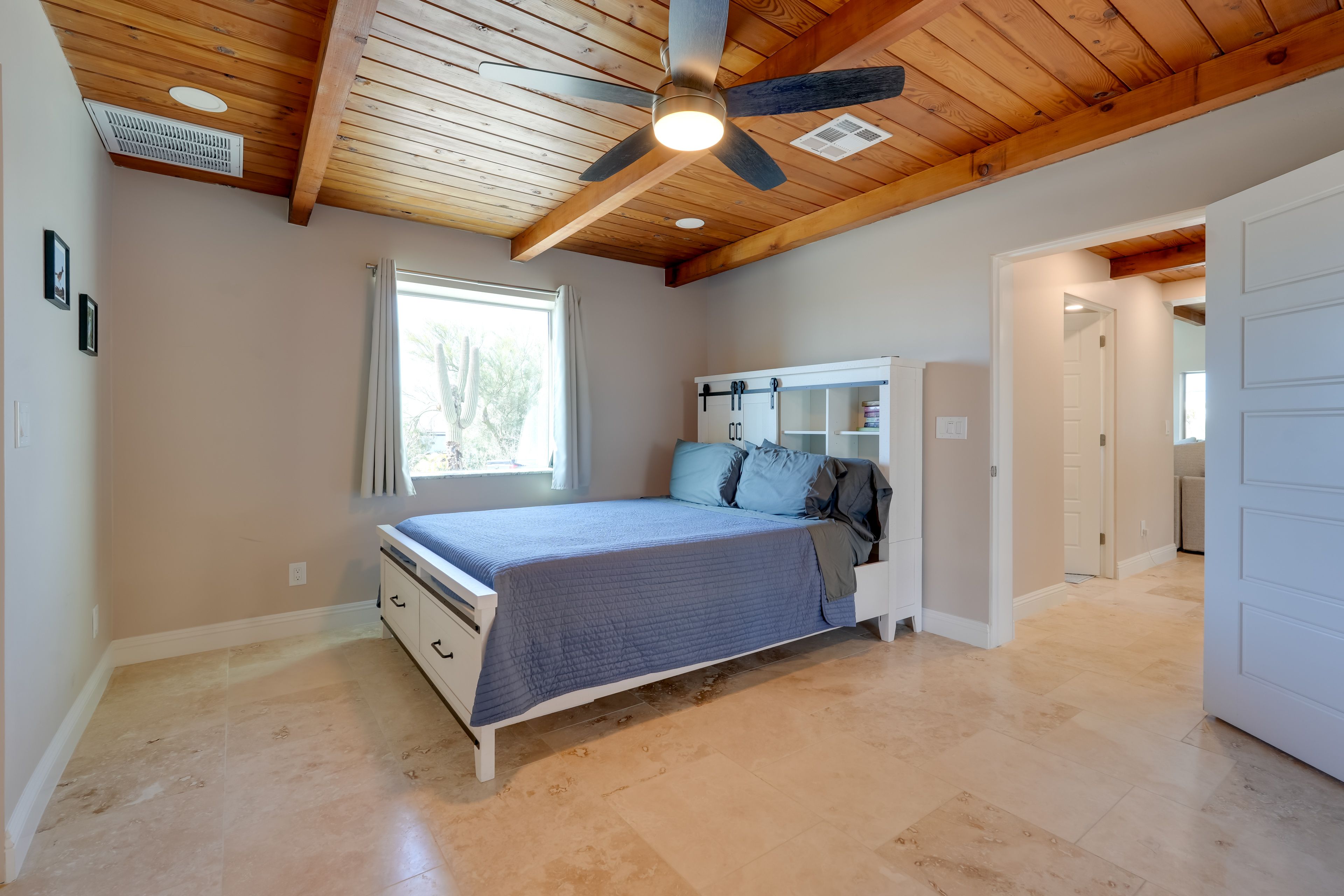 Bedroom 4 | Queen Bed