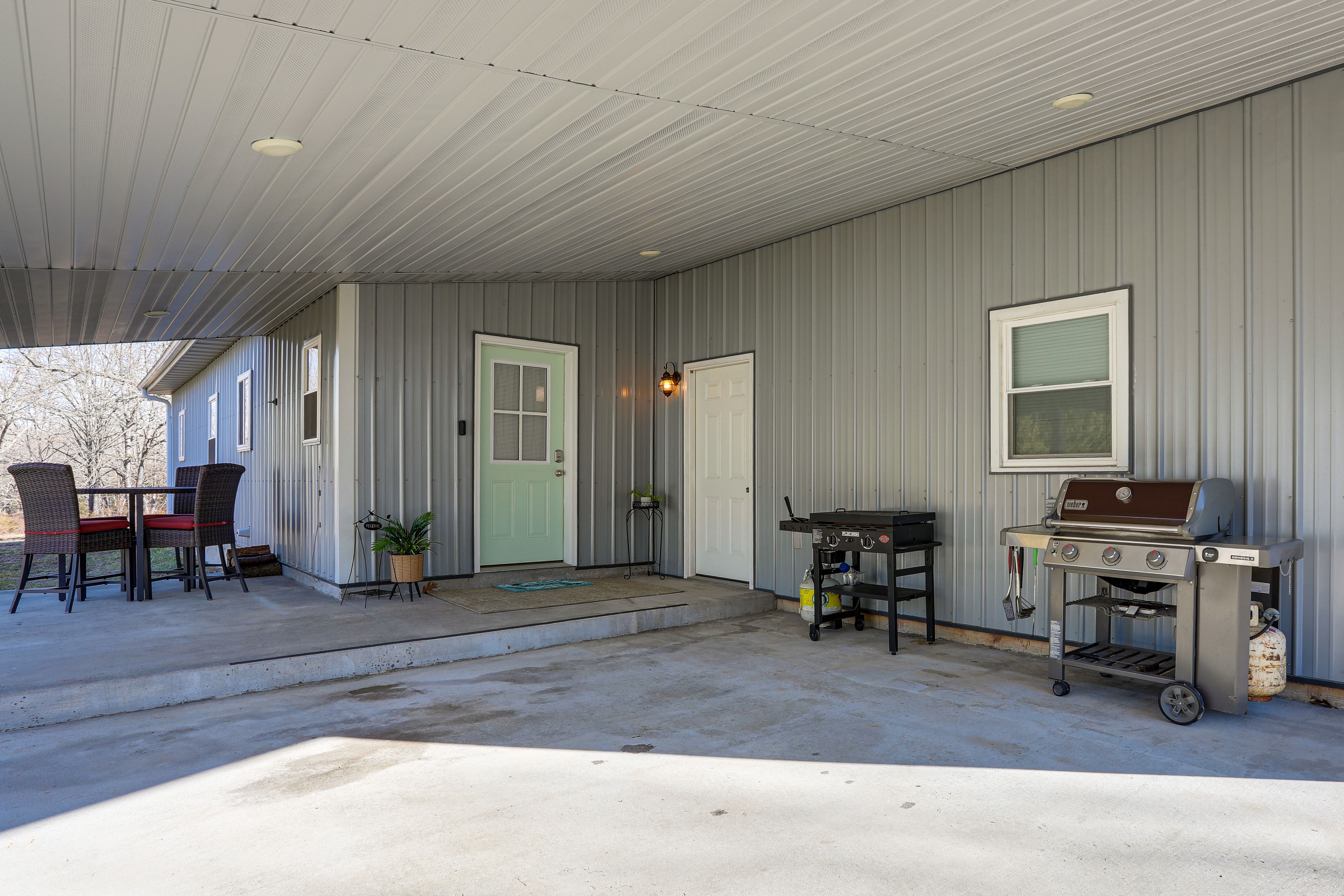 Private Patio | 3 Mi to Theodosia Marina