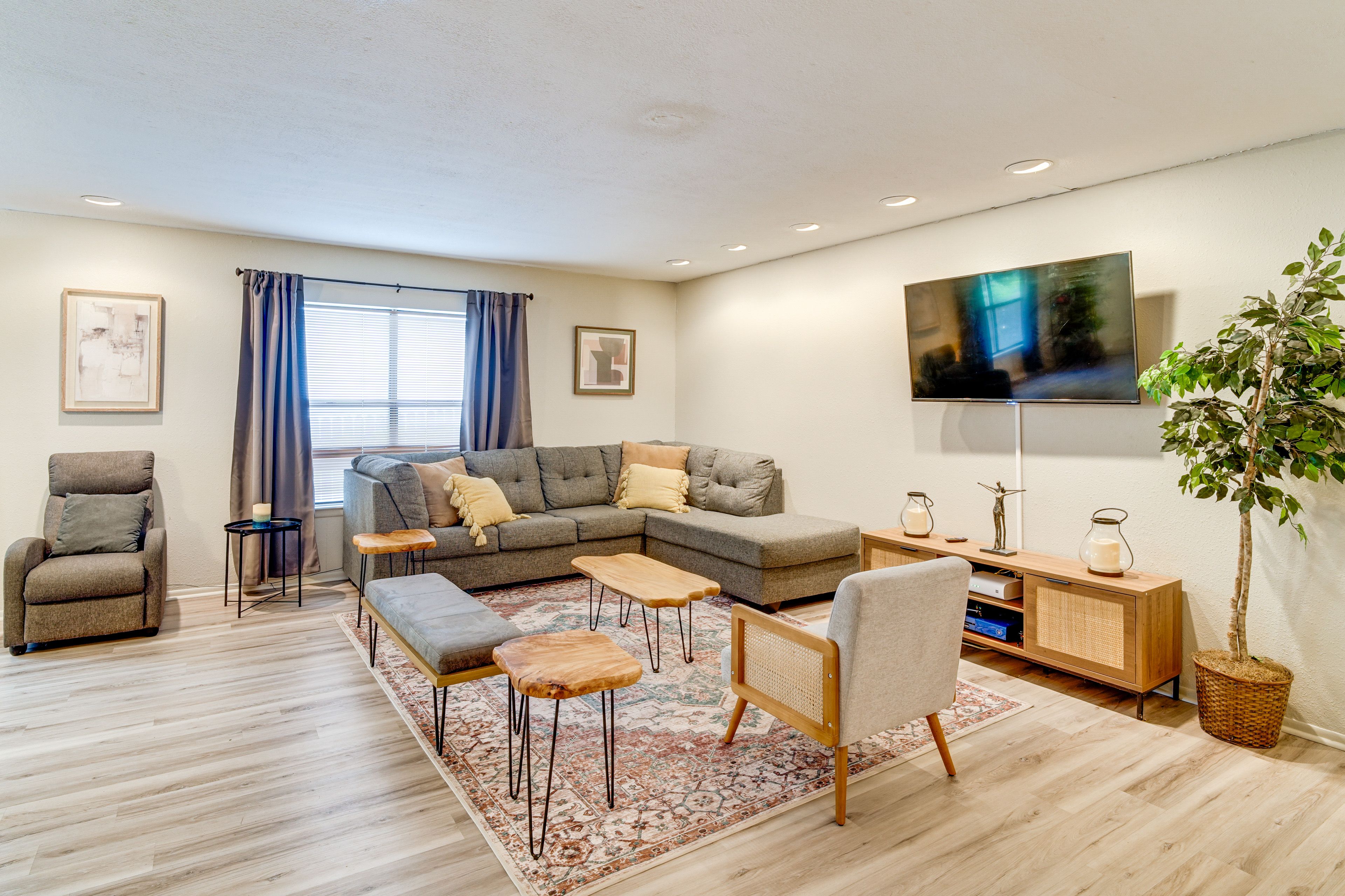 San Antonio Vacation Rental | 3BR | 2BA | 2,100 Sq Ft