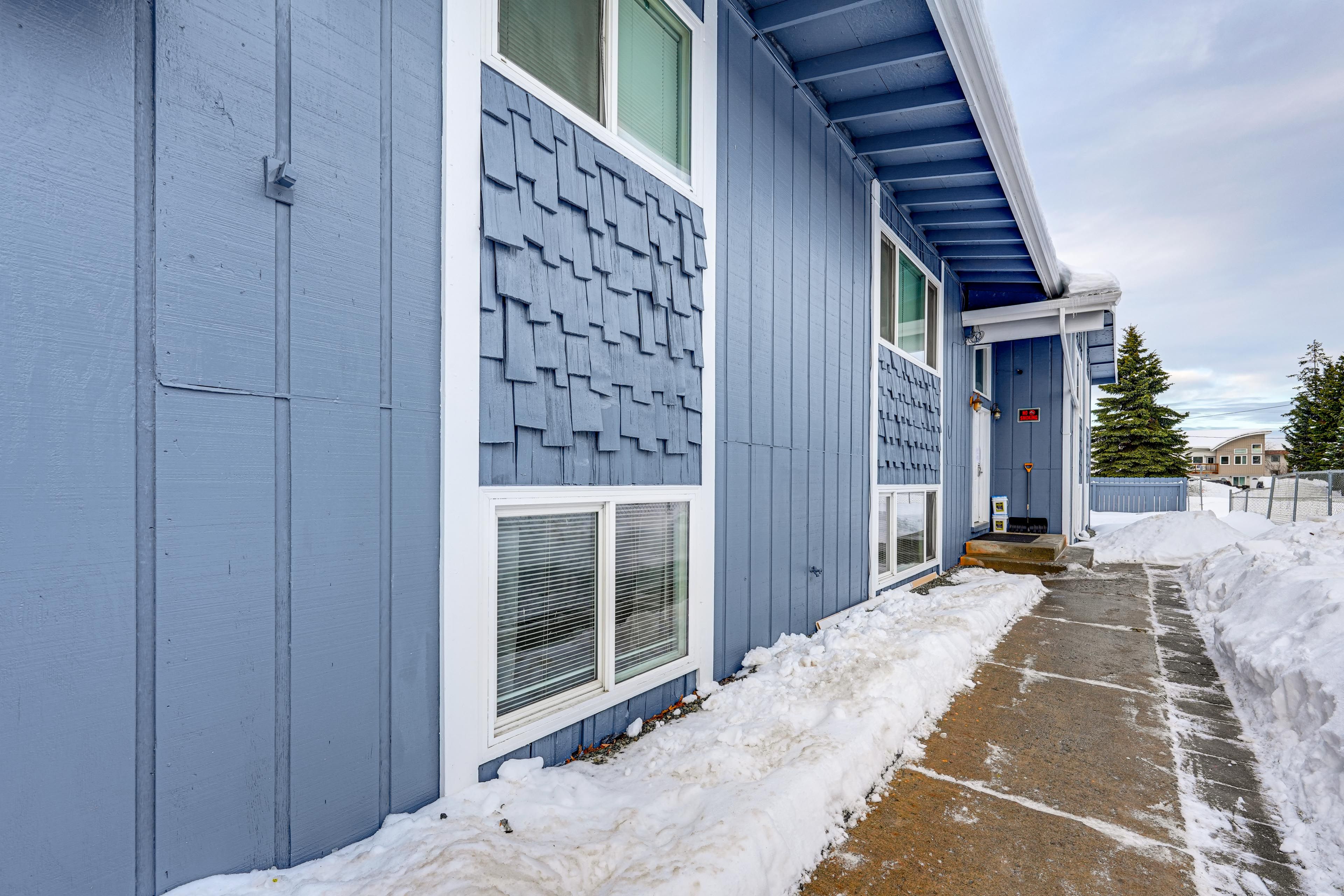 Property Exterior | Single-Level Duplex | Downstairs Unit