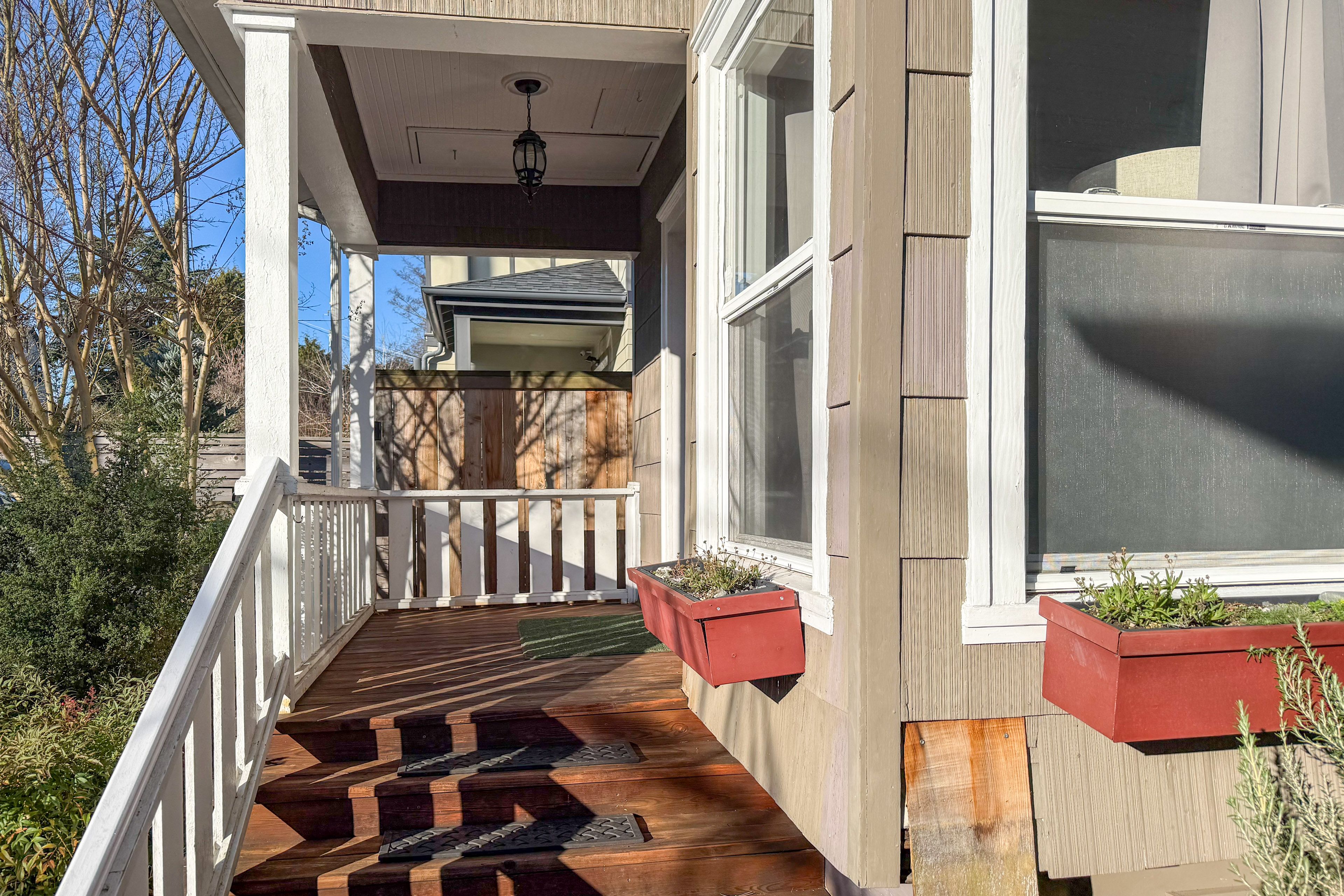 Exterior | Street Parking