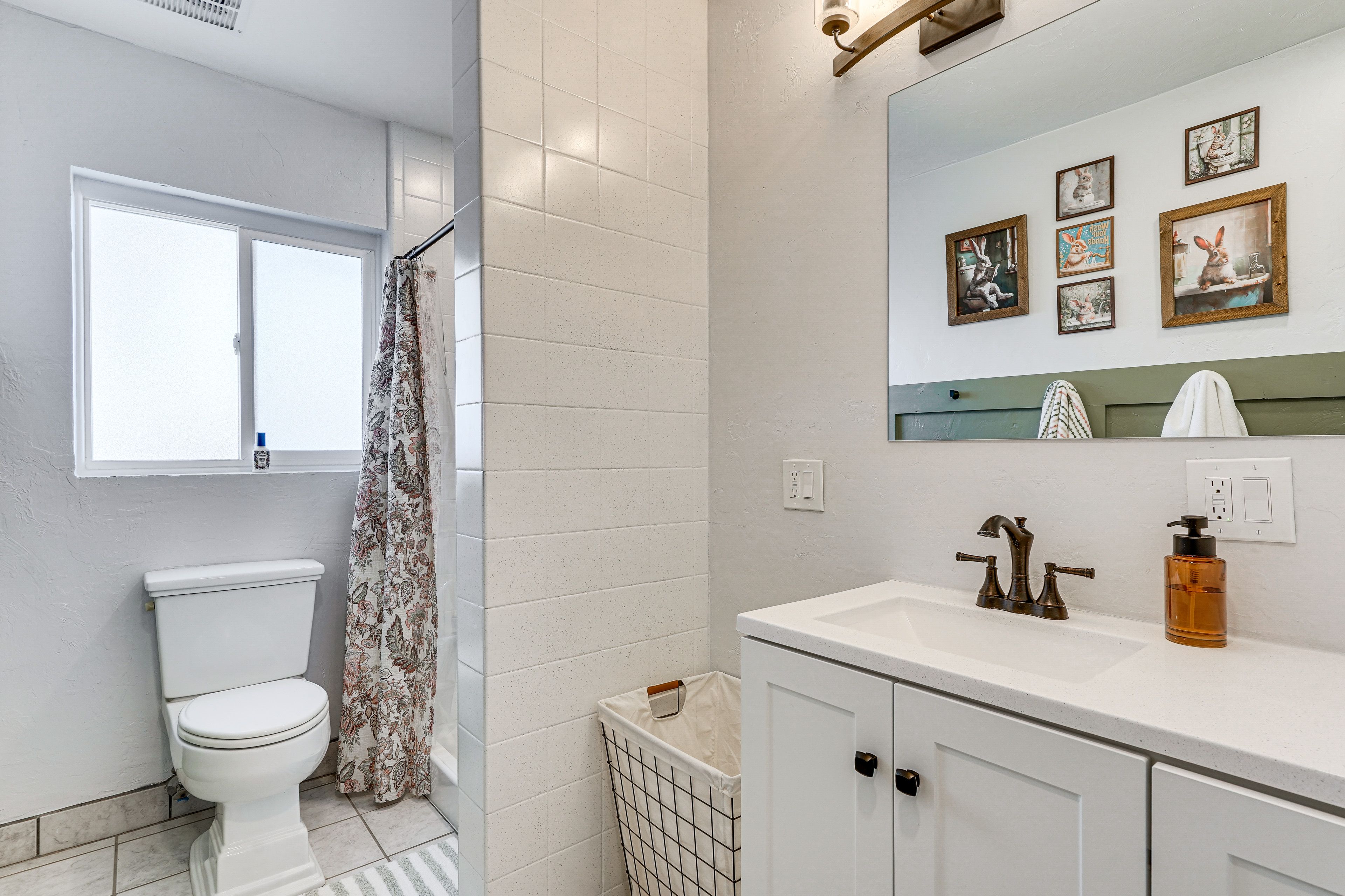 Full Bathroom