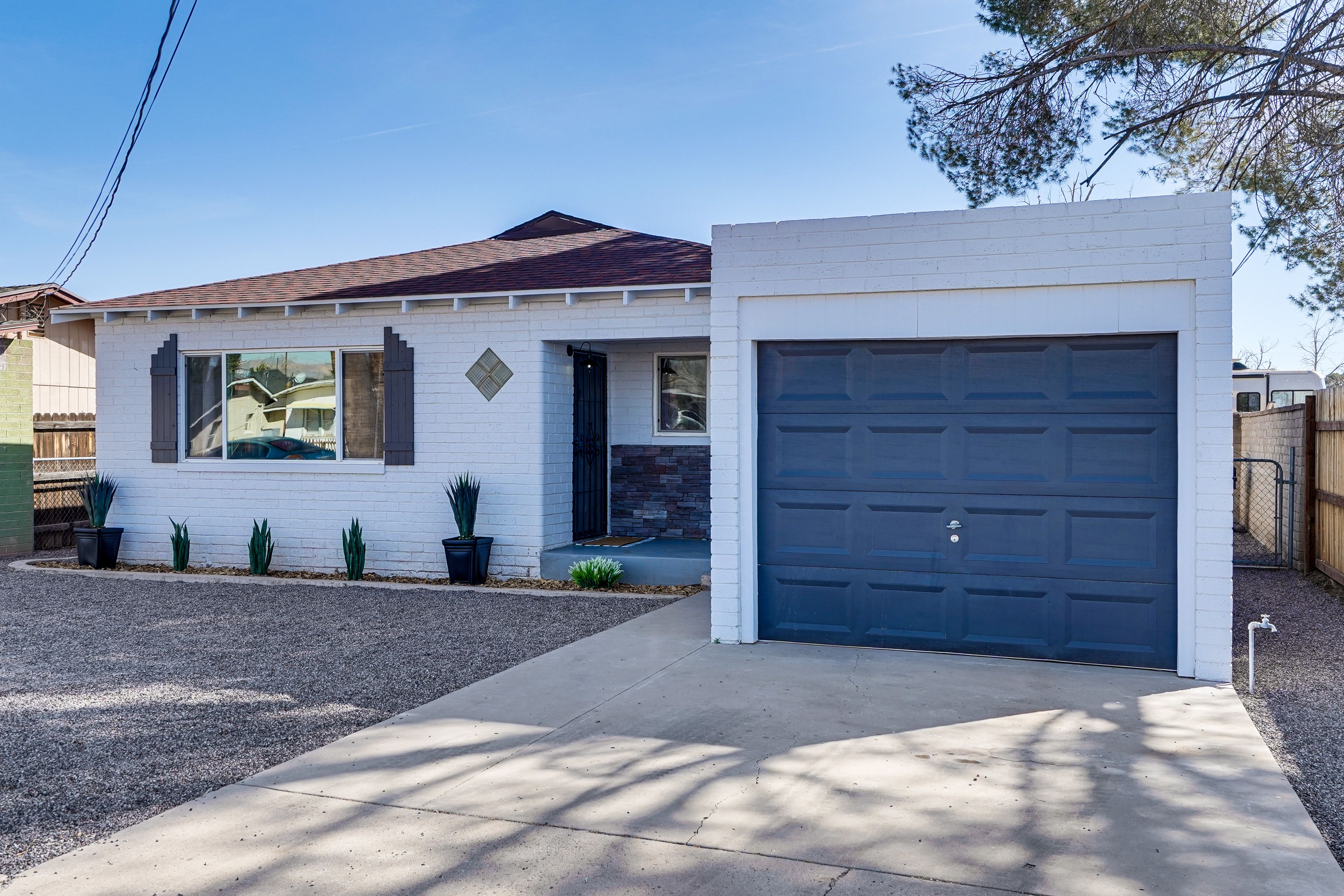 Parking | Driveway (1 Vehicle) | Free Street Parking (First-Come, First-Served)