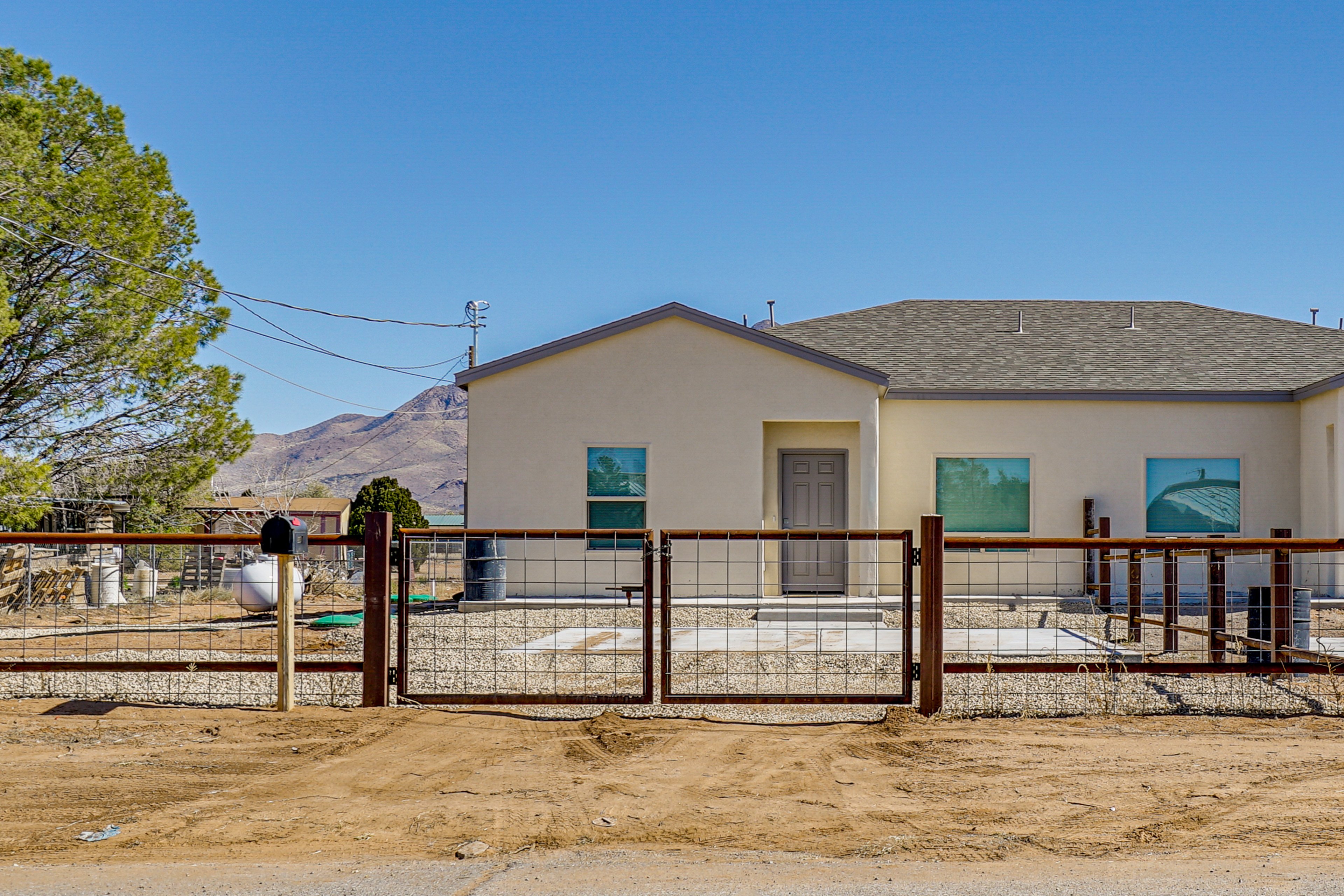 Exterior | Single-Story Unit