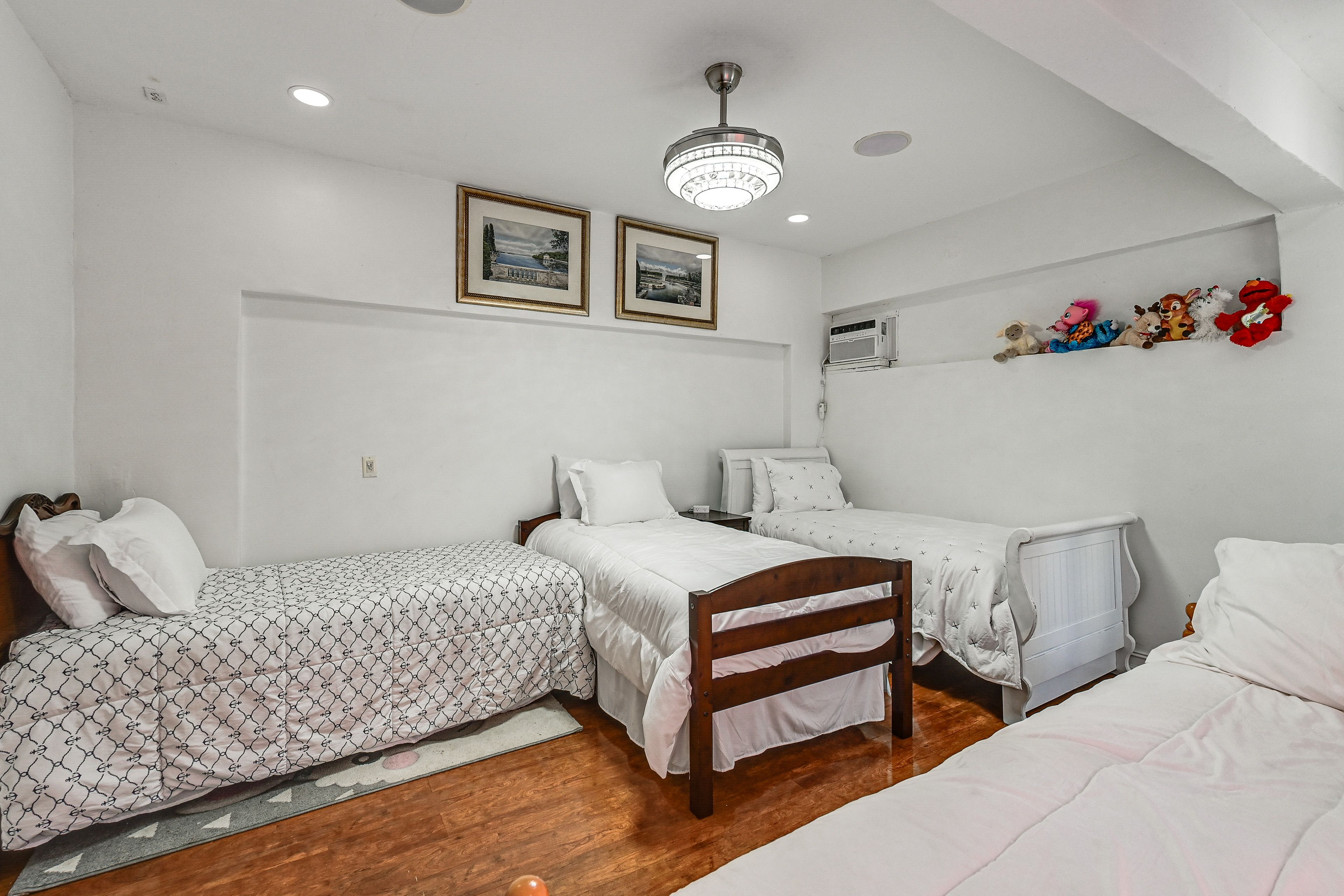 Bedroom 3 | 4 Twin Beds | 1st Floor