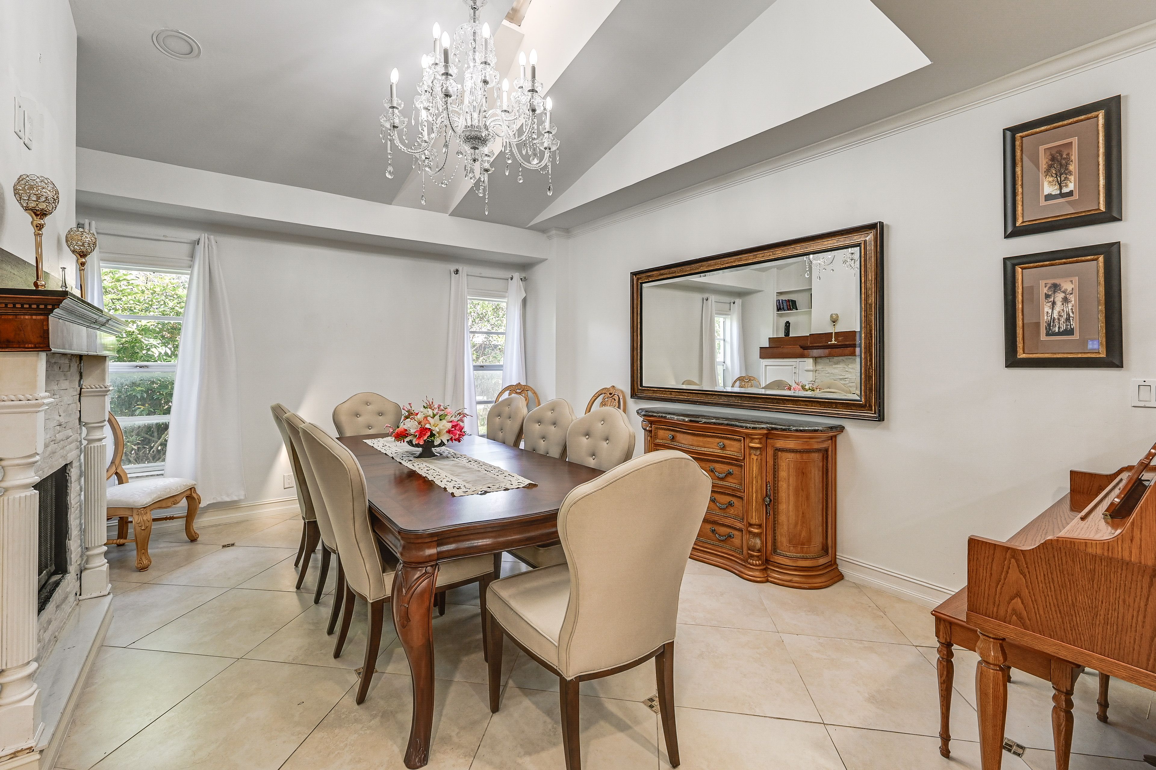 Dining Area | Dishware/Flatware | 1st Floor