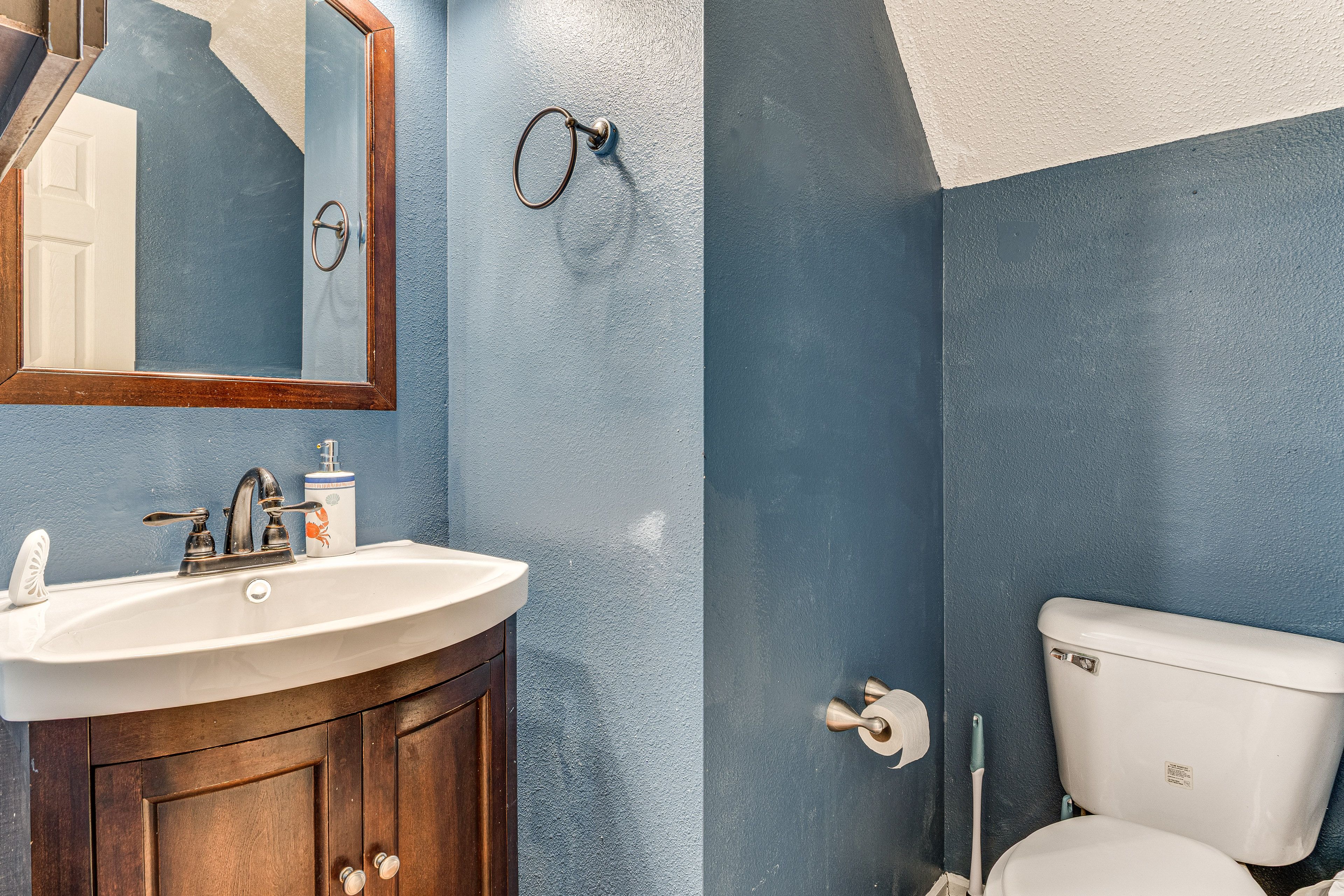 Half Bath | 1st Floor