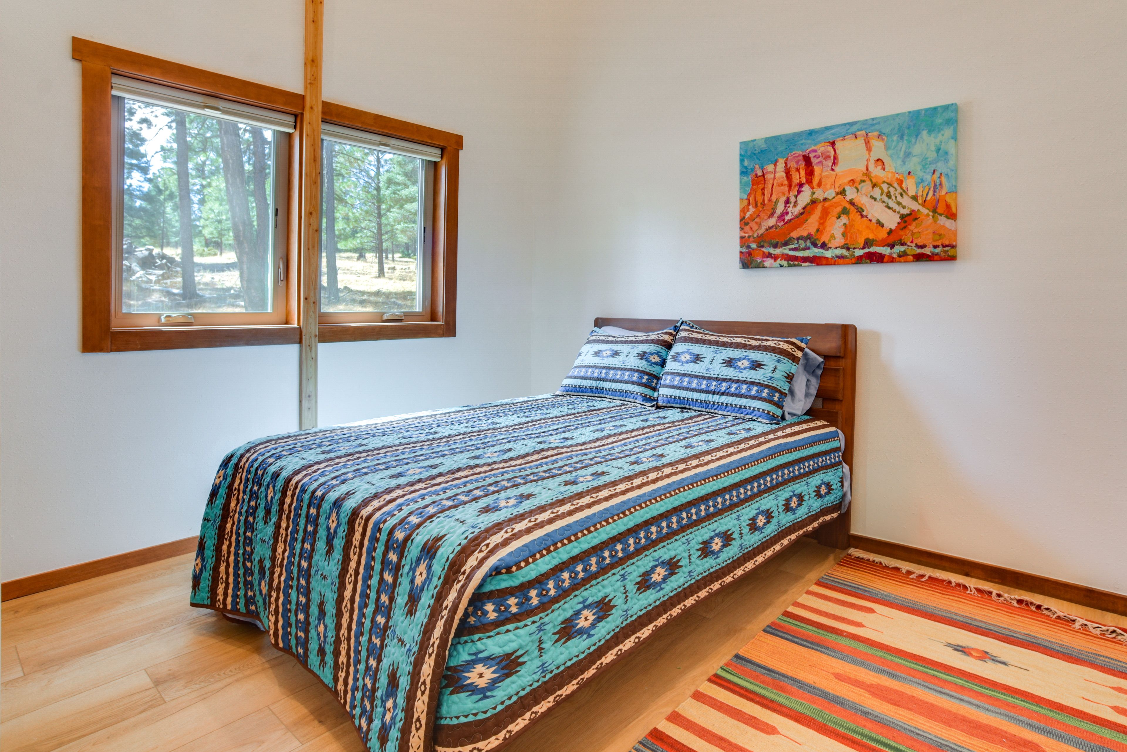 Bedroom 3 | Queen Bed
