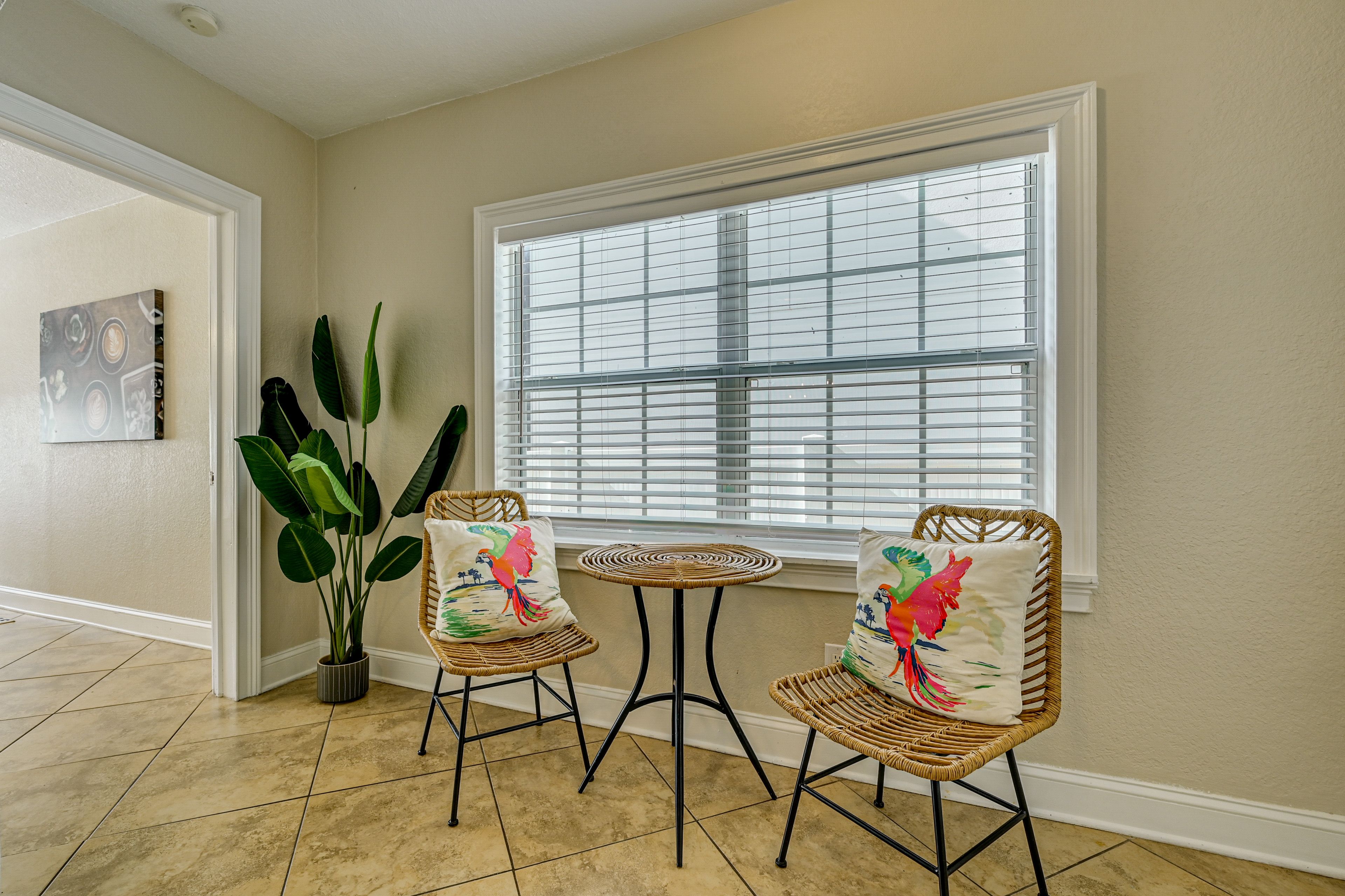 Additional Dining Area