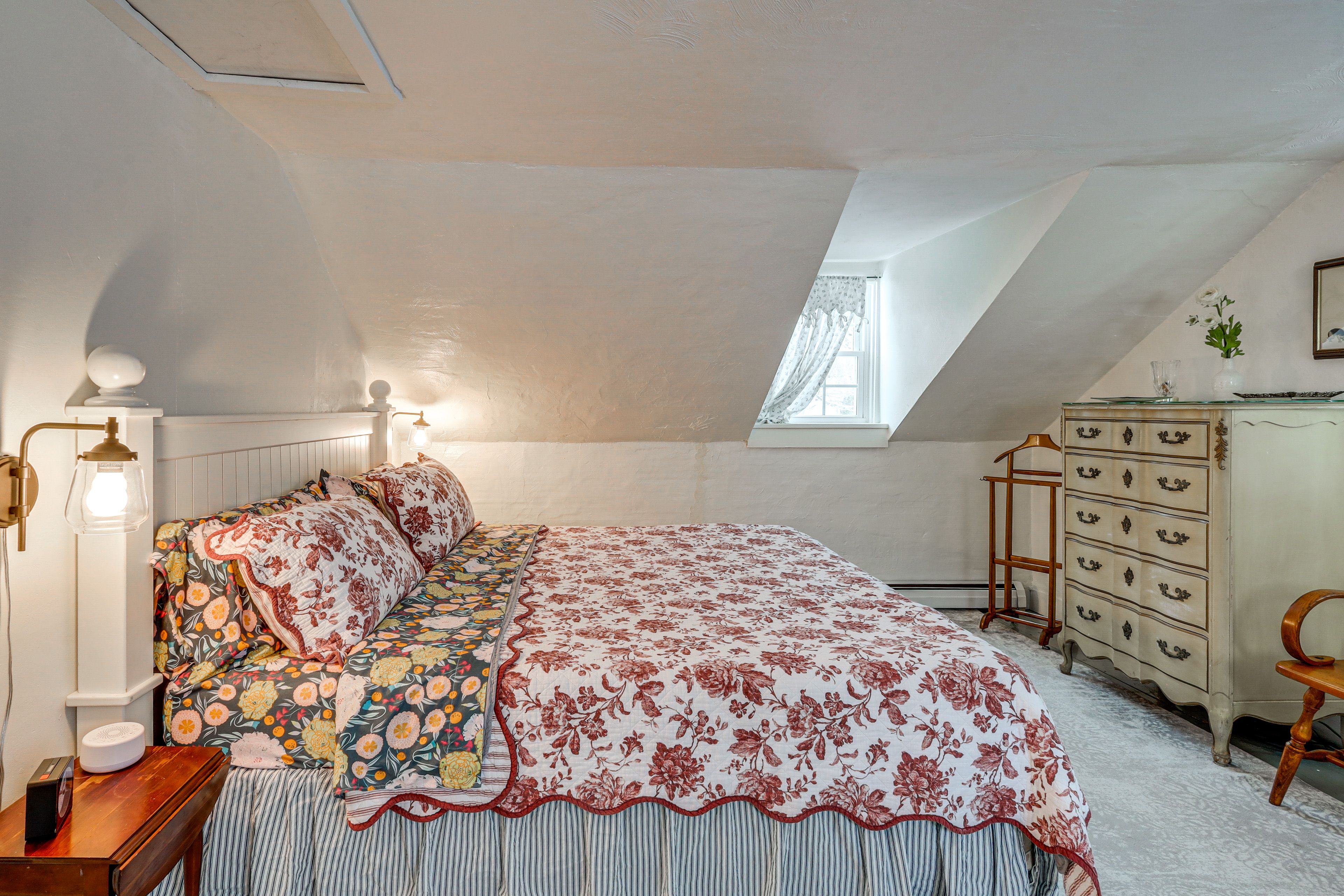 Bedroom 3 | King Bed | 2nd Floor