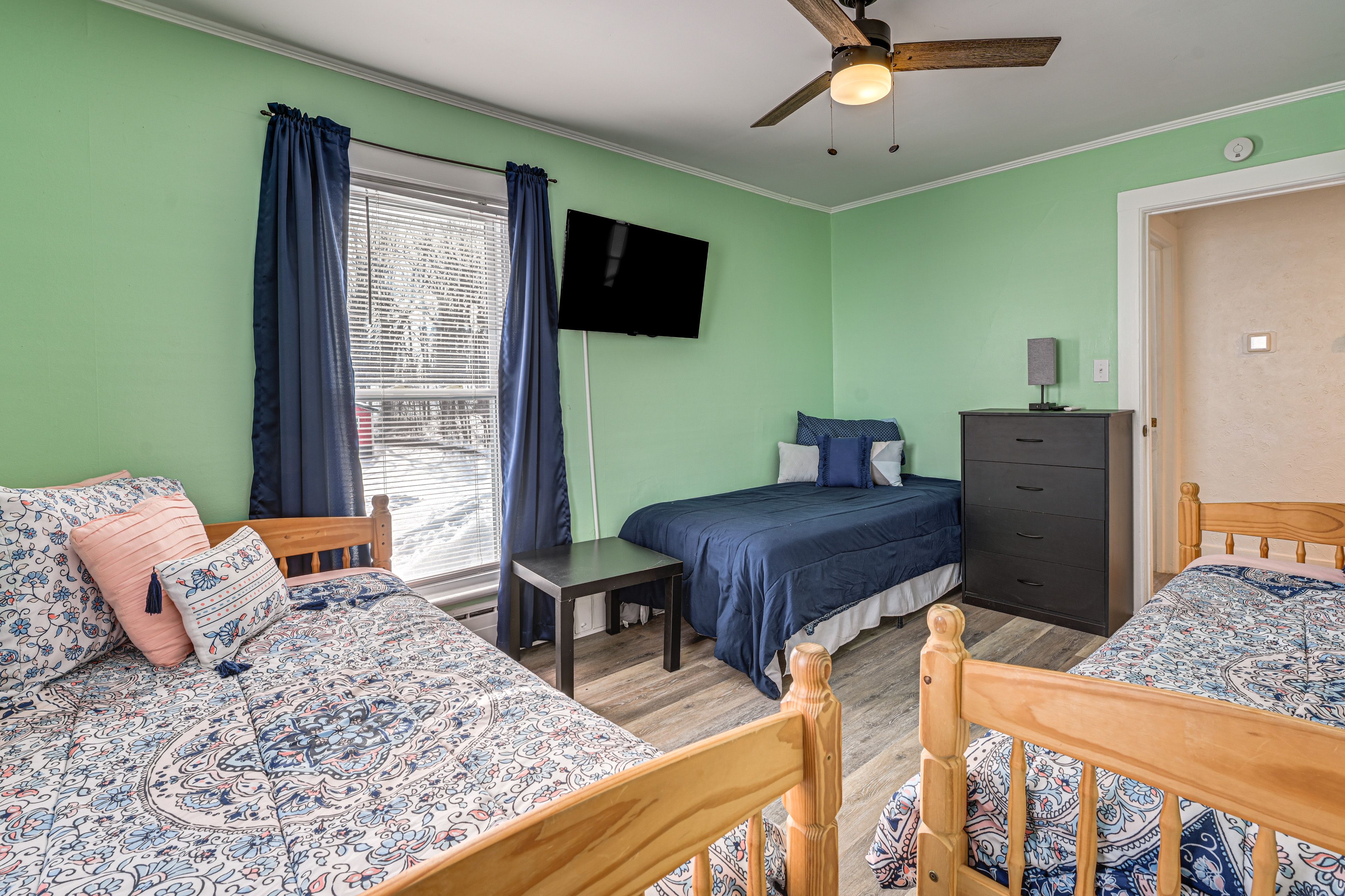 Bedroom 3 | 3 Twin Beds | 2nd Floor