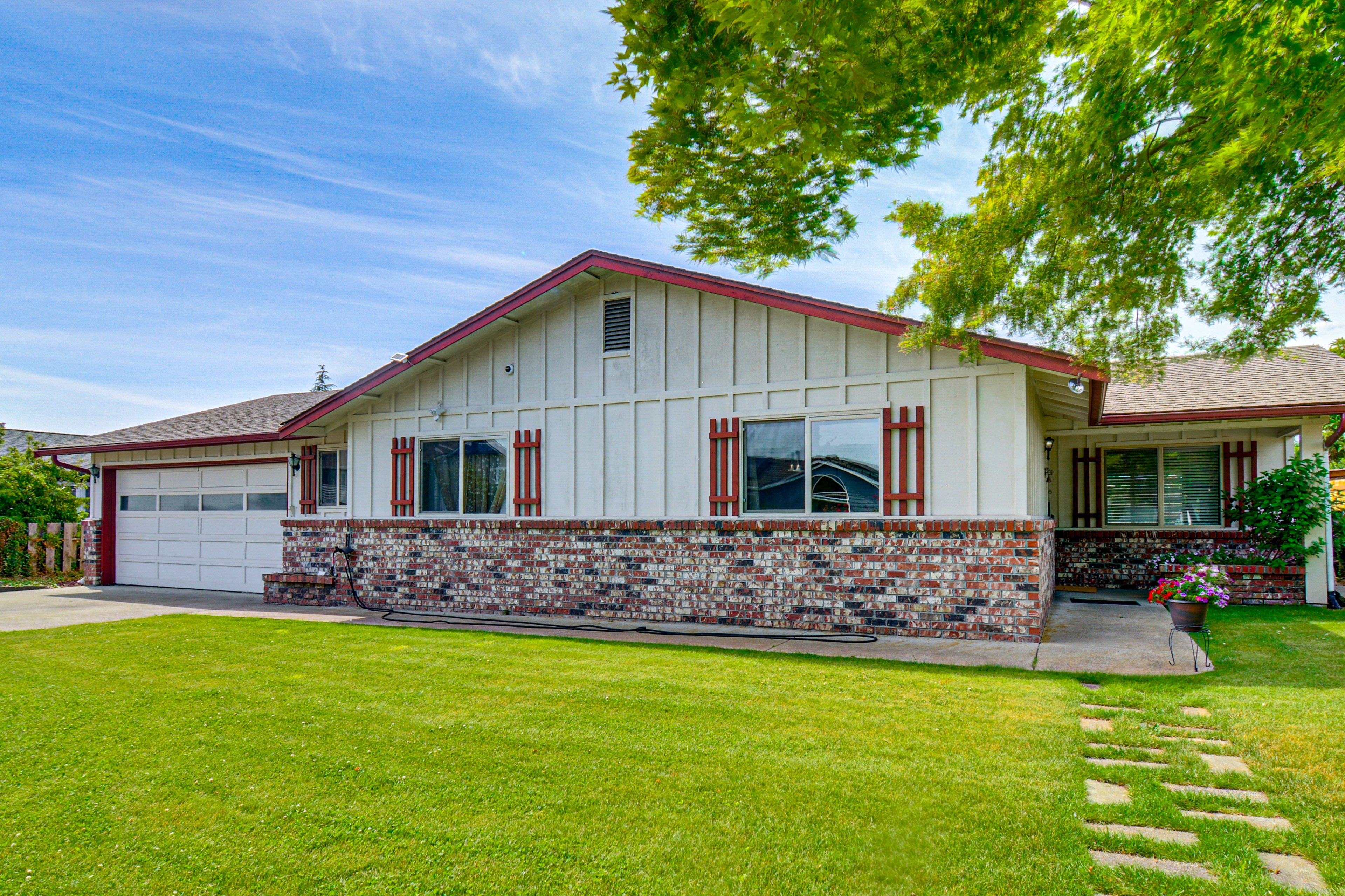 Front Exterior | Private Yard | Outdoor Seating
