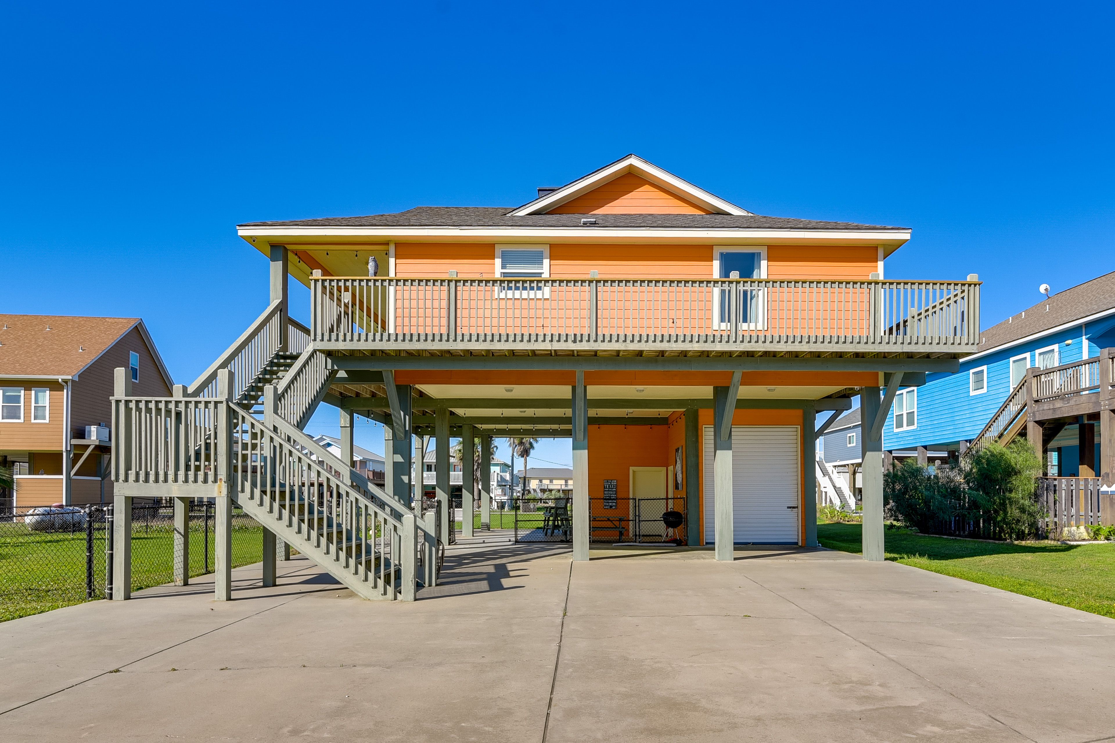 Driveway Parking | 4 Vehicles