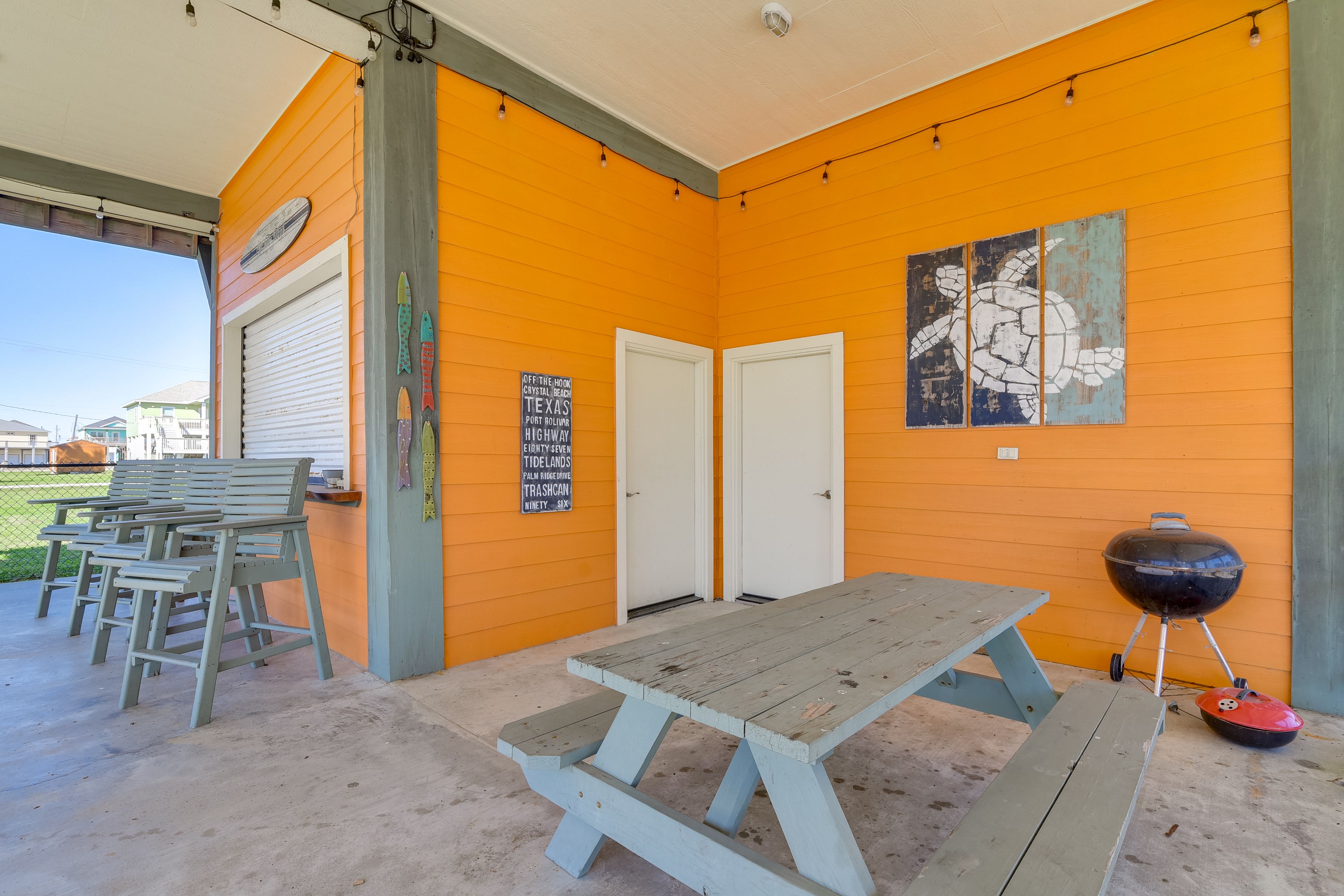 Covered Patio | Outdoor Dining