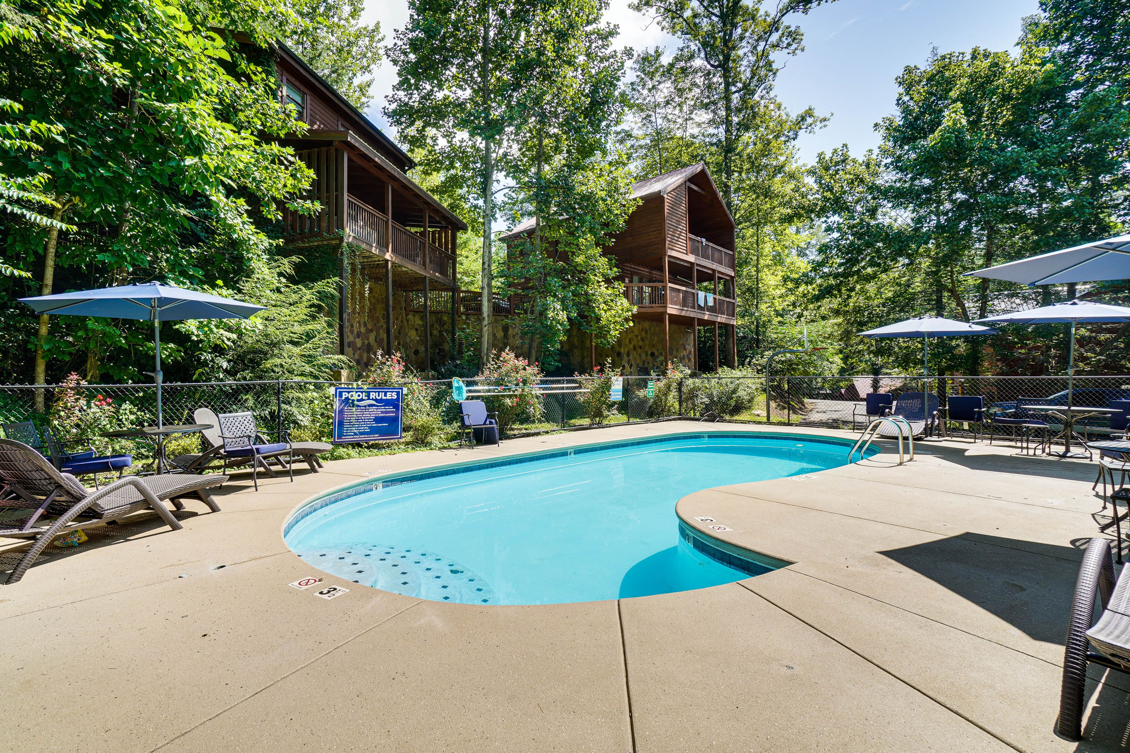 Mountain Shadows Resort | Community Amenities