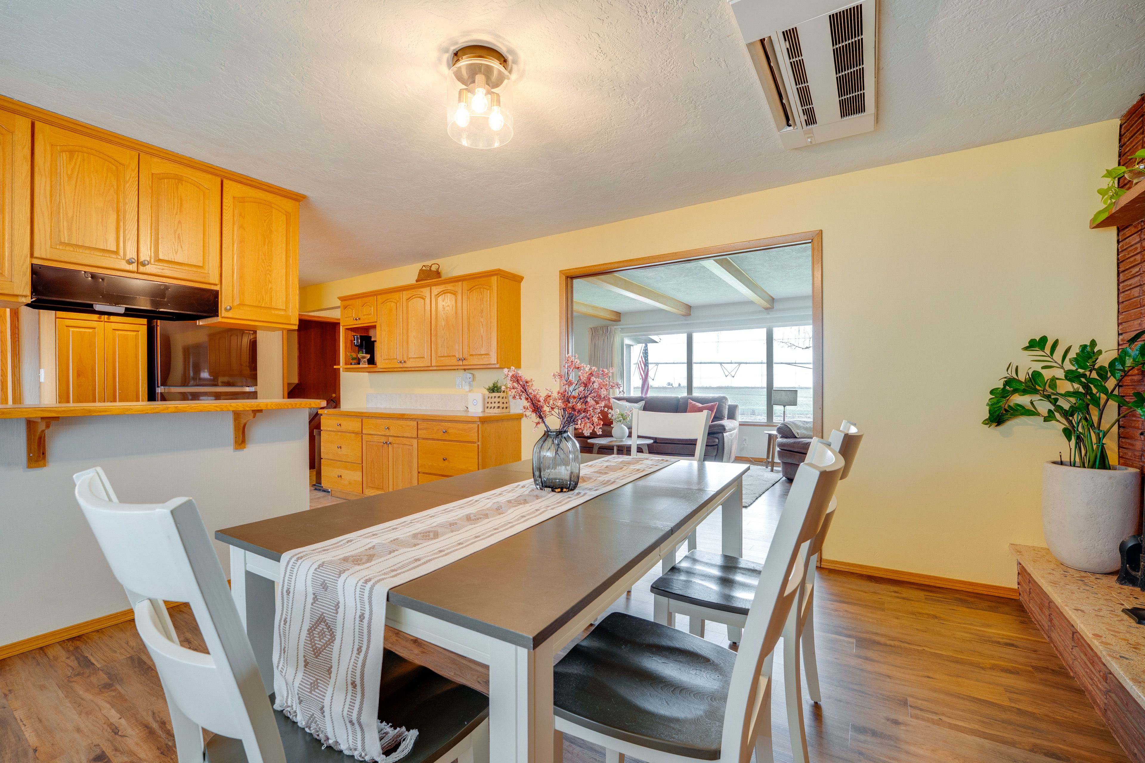 Dining Area | Main Level