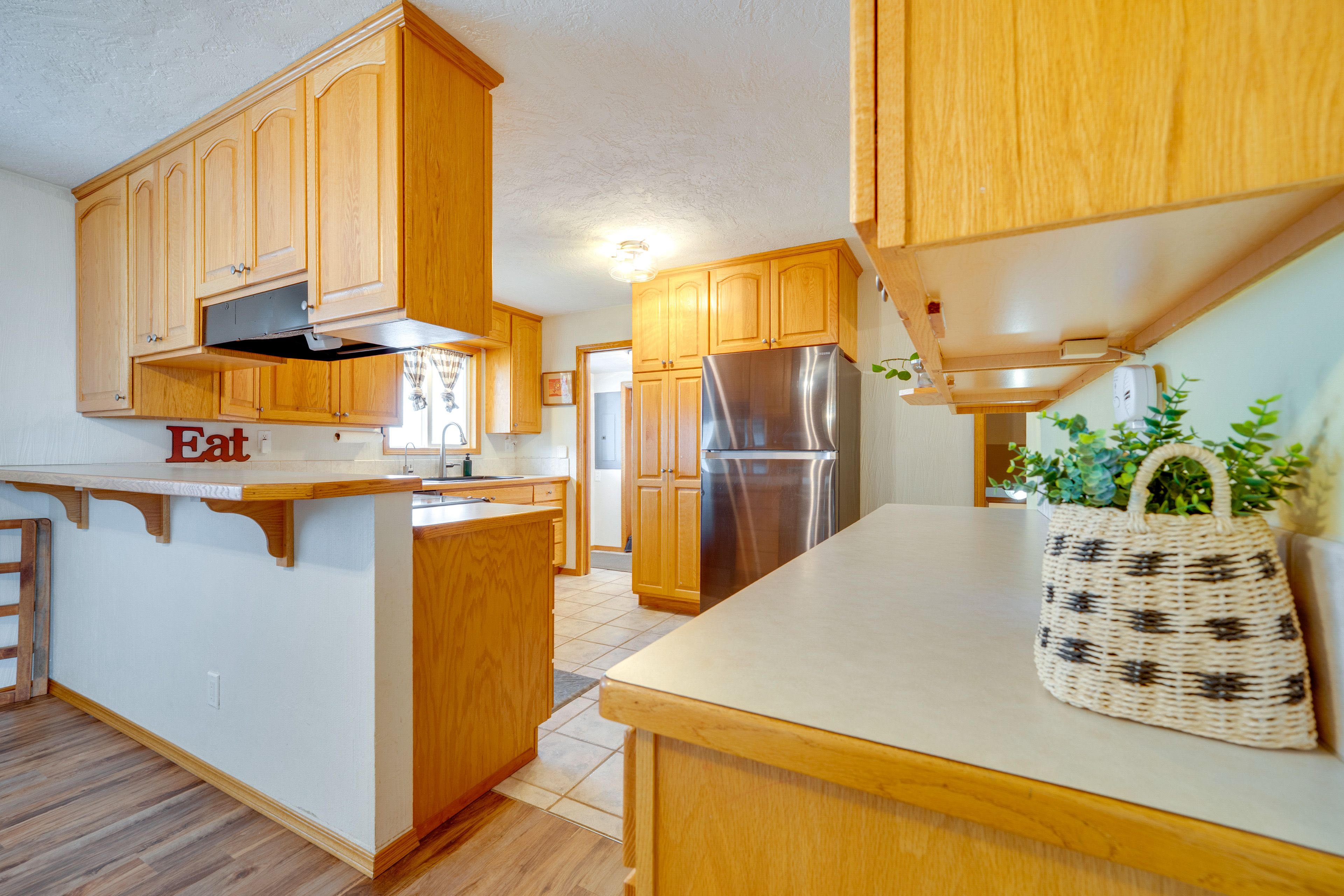 Kitchen | Main Level