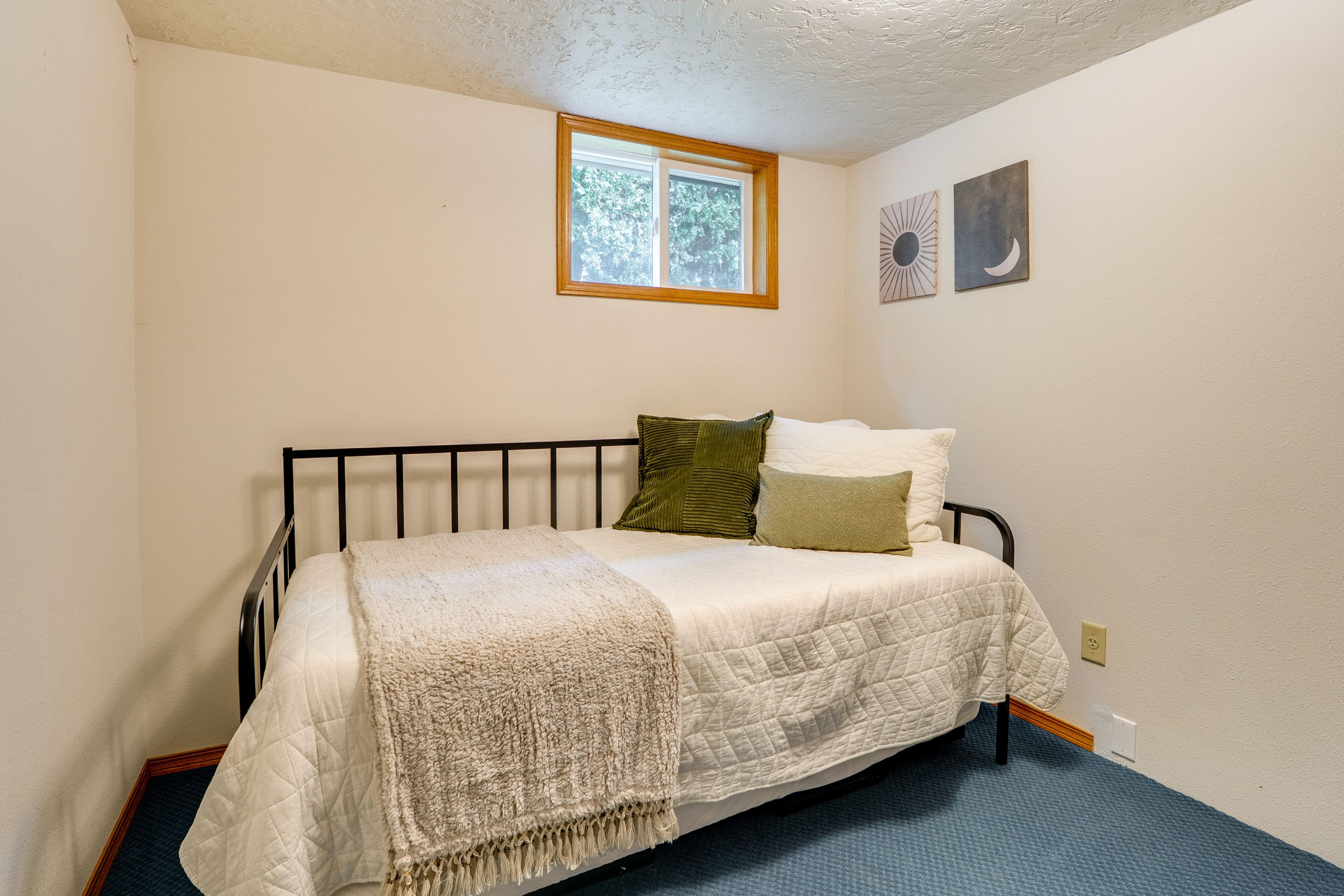 Bedroom 5 | Lower Level | Twin Daybed w/ Twin Trundle