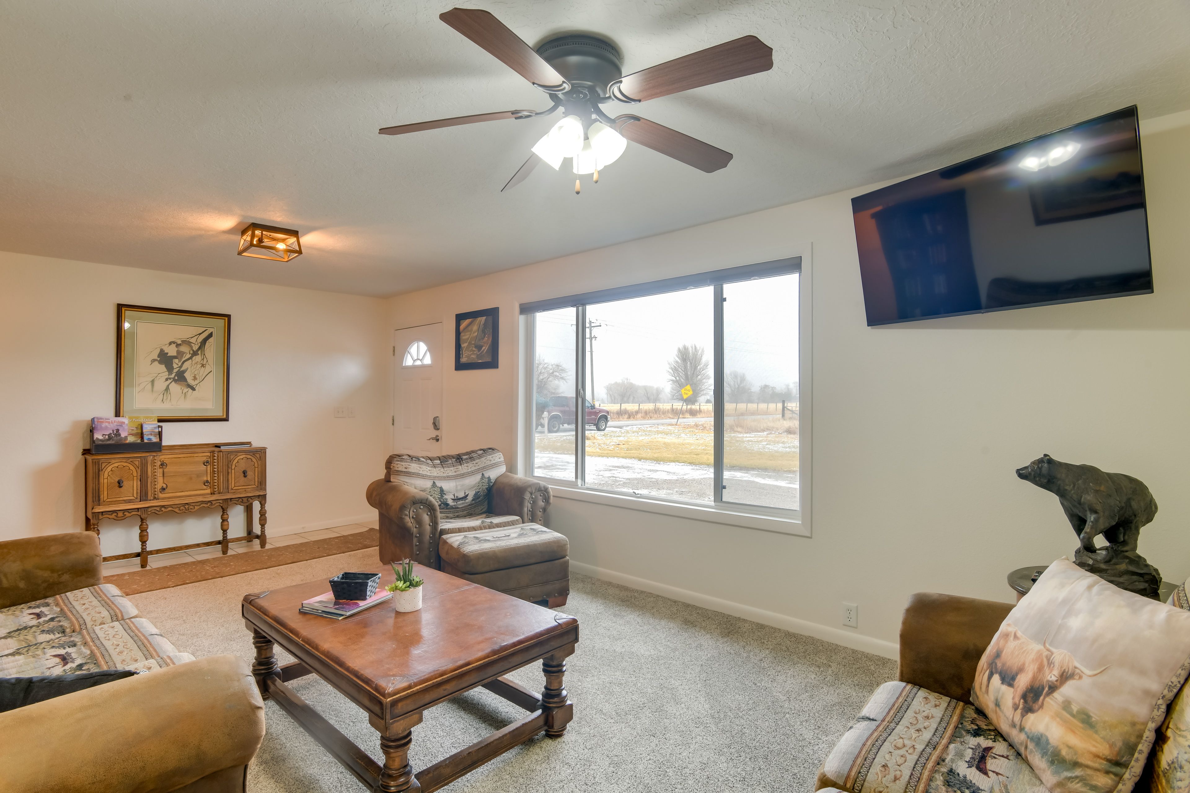 Living Room | Single-Story Home