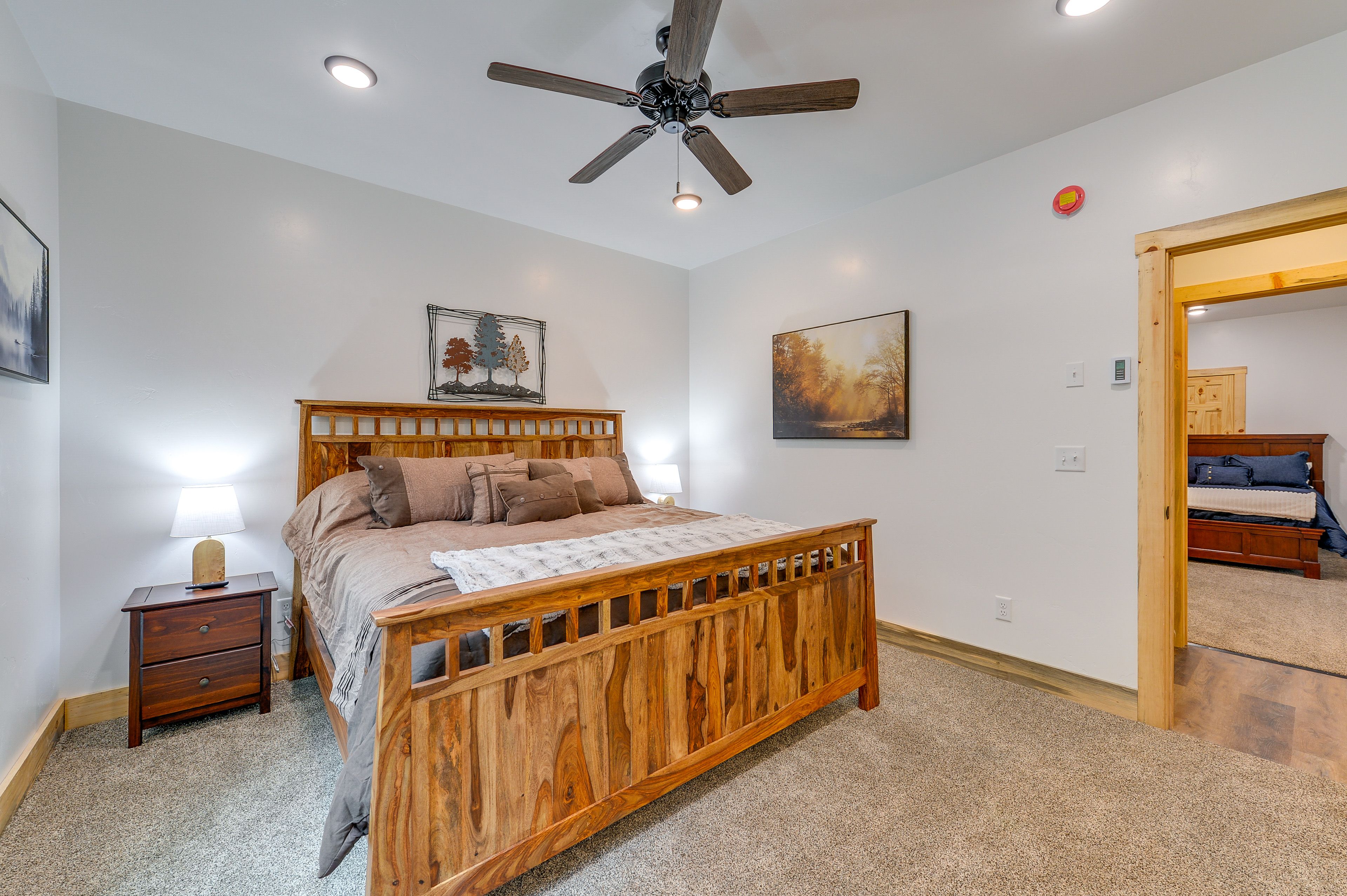 Bedroom 1 | King Bed