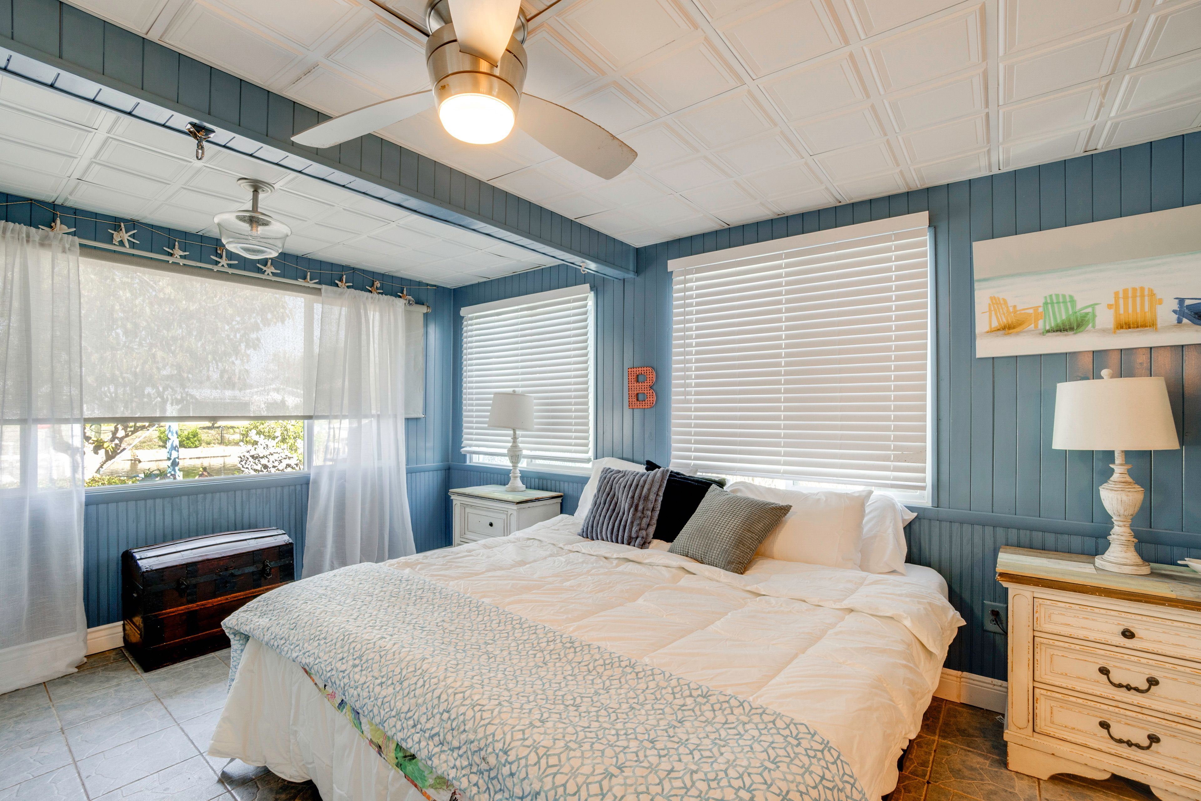 Bedroom 2 | King Bed