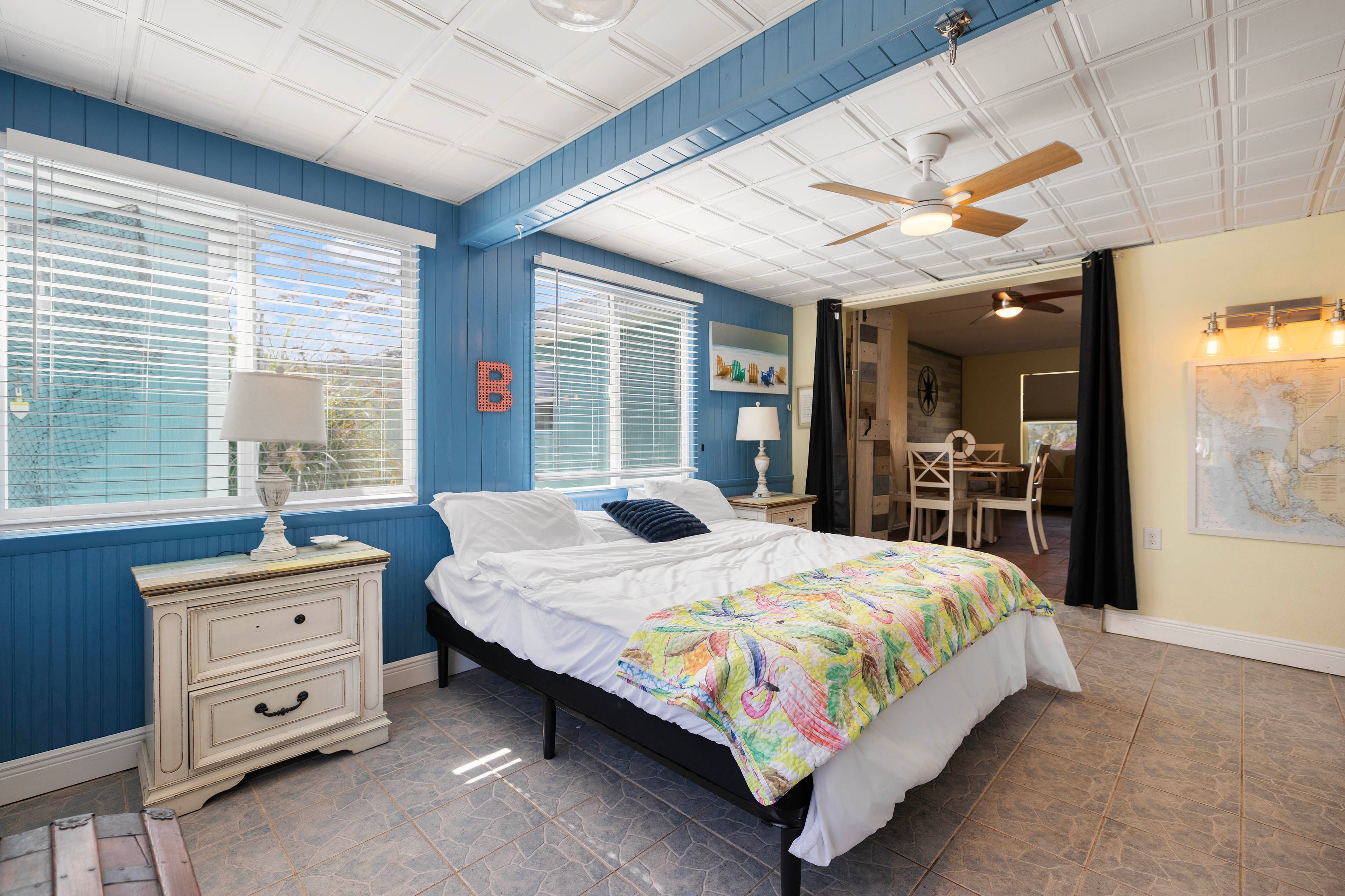 Bedroom 2 | King Bed