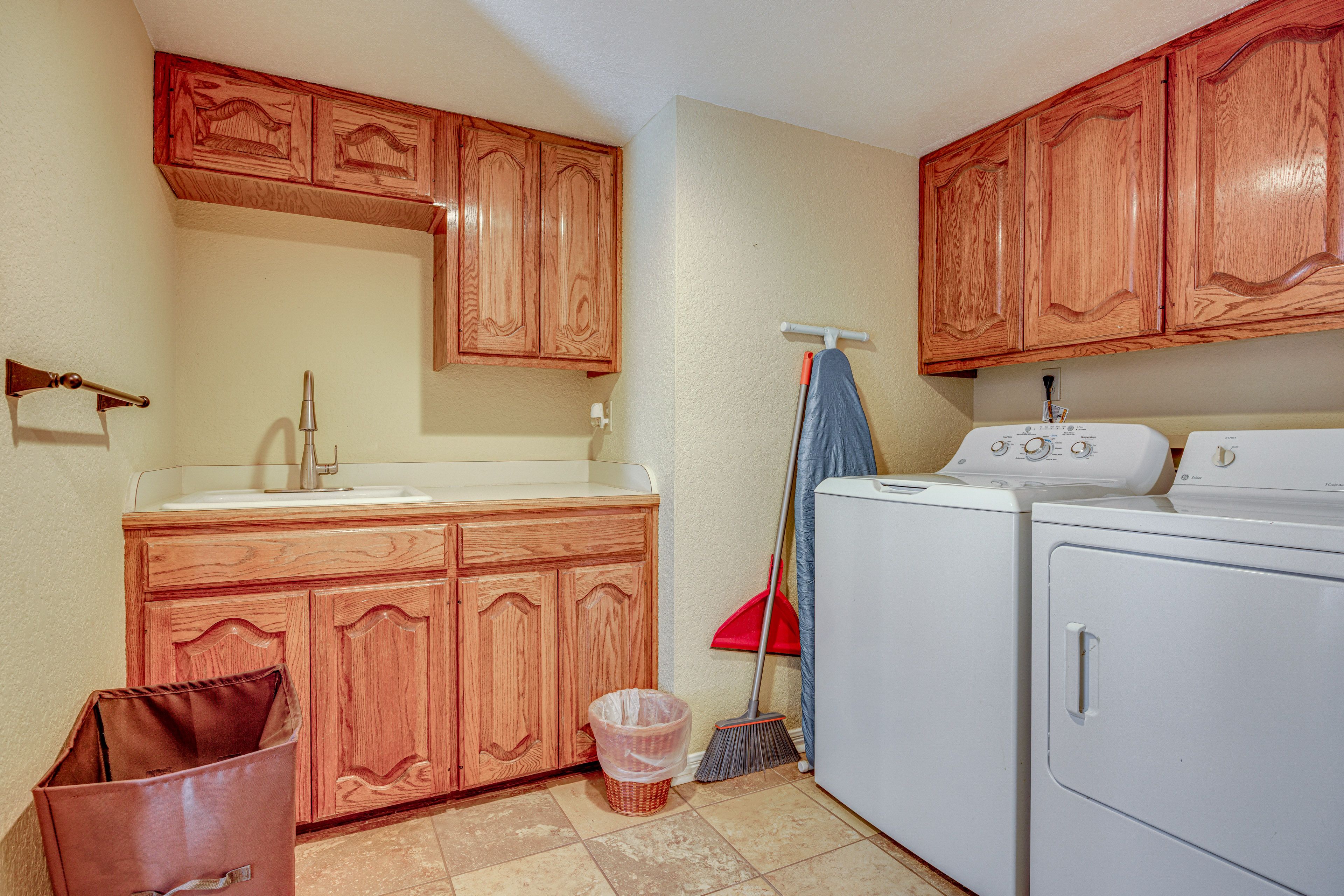 Laundry Room | Lower Level